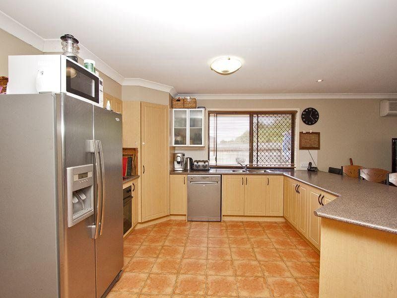 42 Lancewood Drive, Albany Creek, QLD 4035