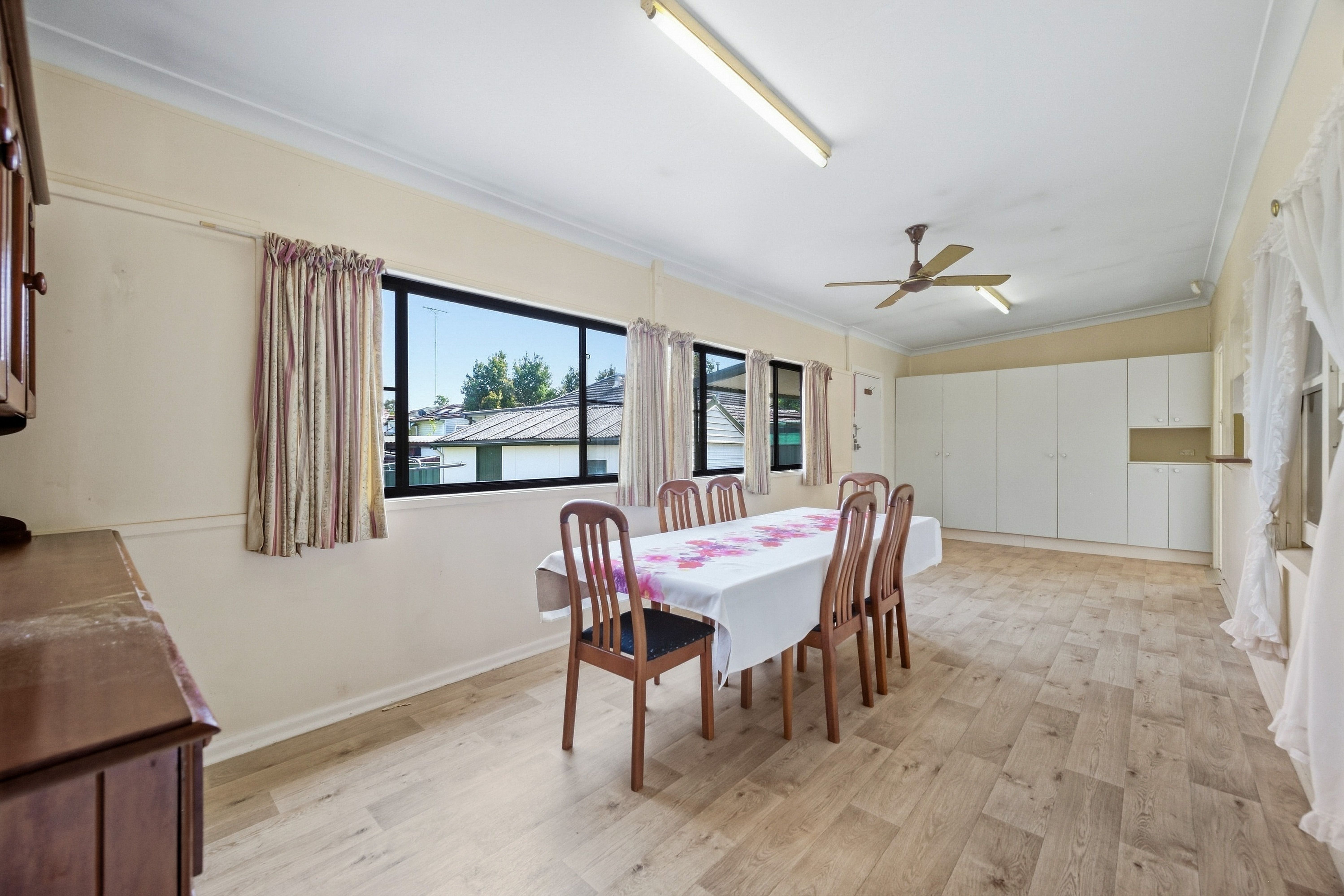 1 Phelps Crescent — photo 8 of 12