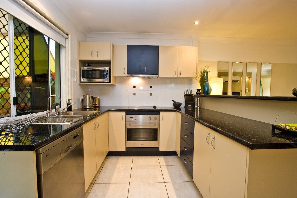 1/20 King Street, Woody Point, QLD 4019