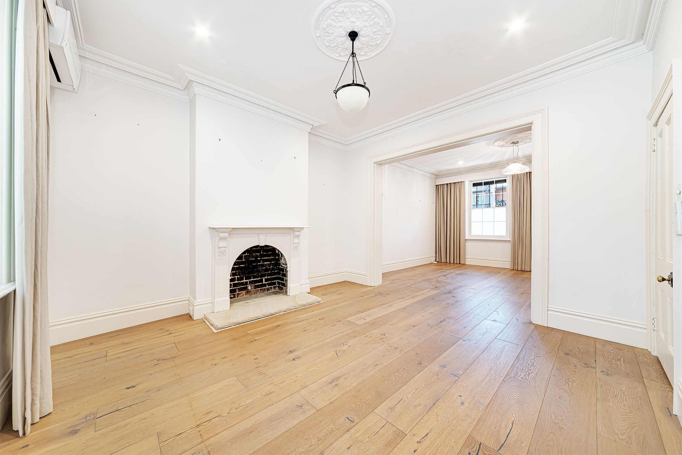 402 Bourke Street — photo 2 of 18