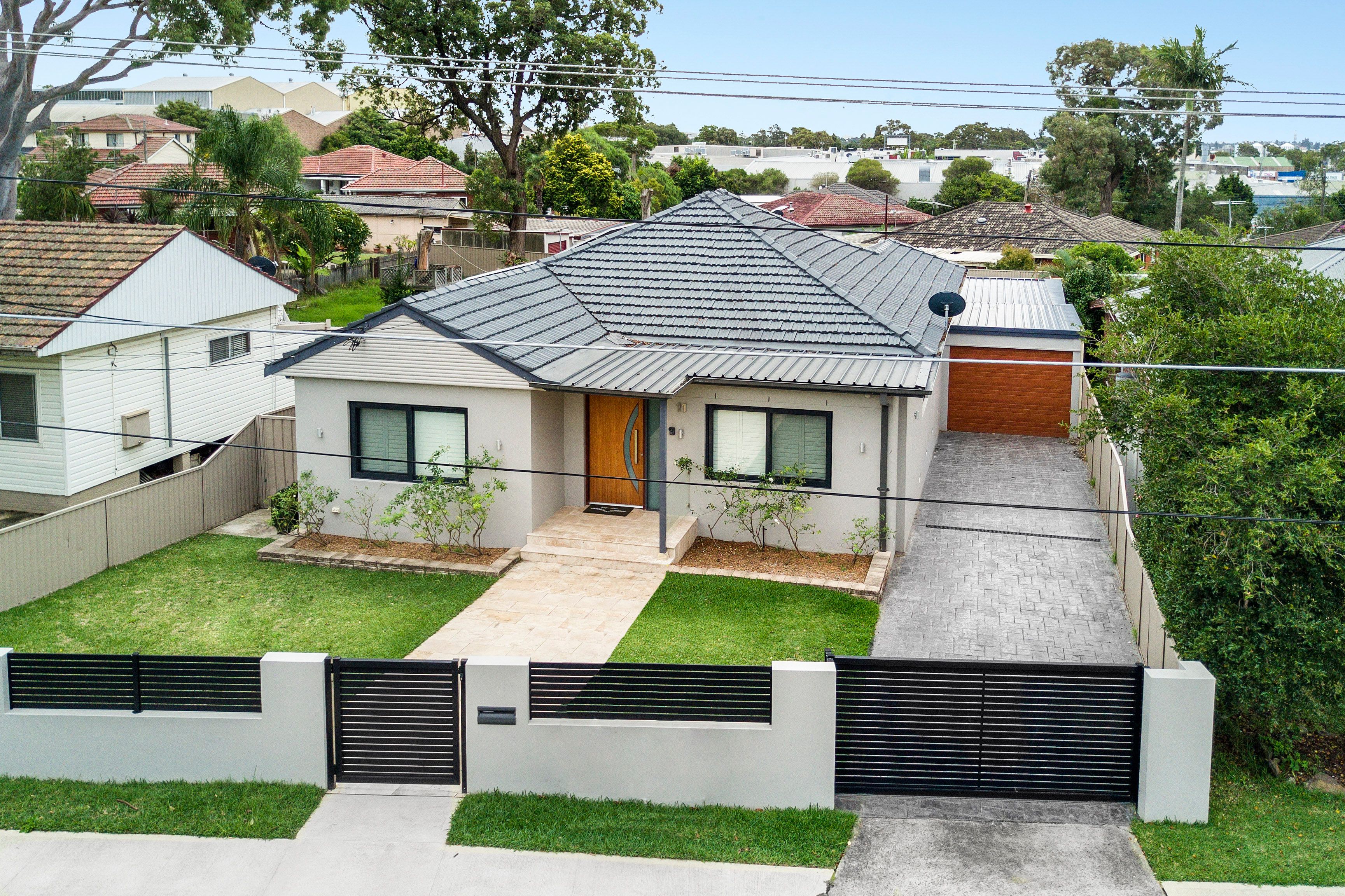 11 Booyong Avenue, Caringbah, NSW 2229