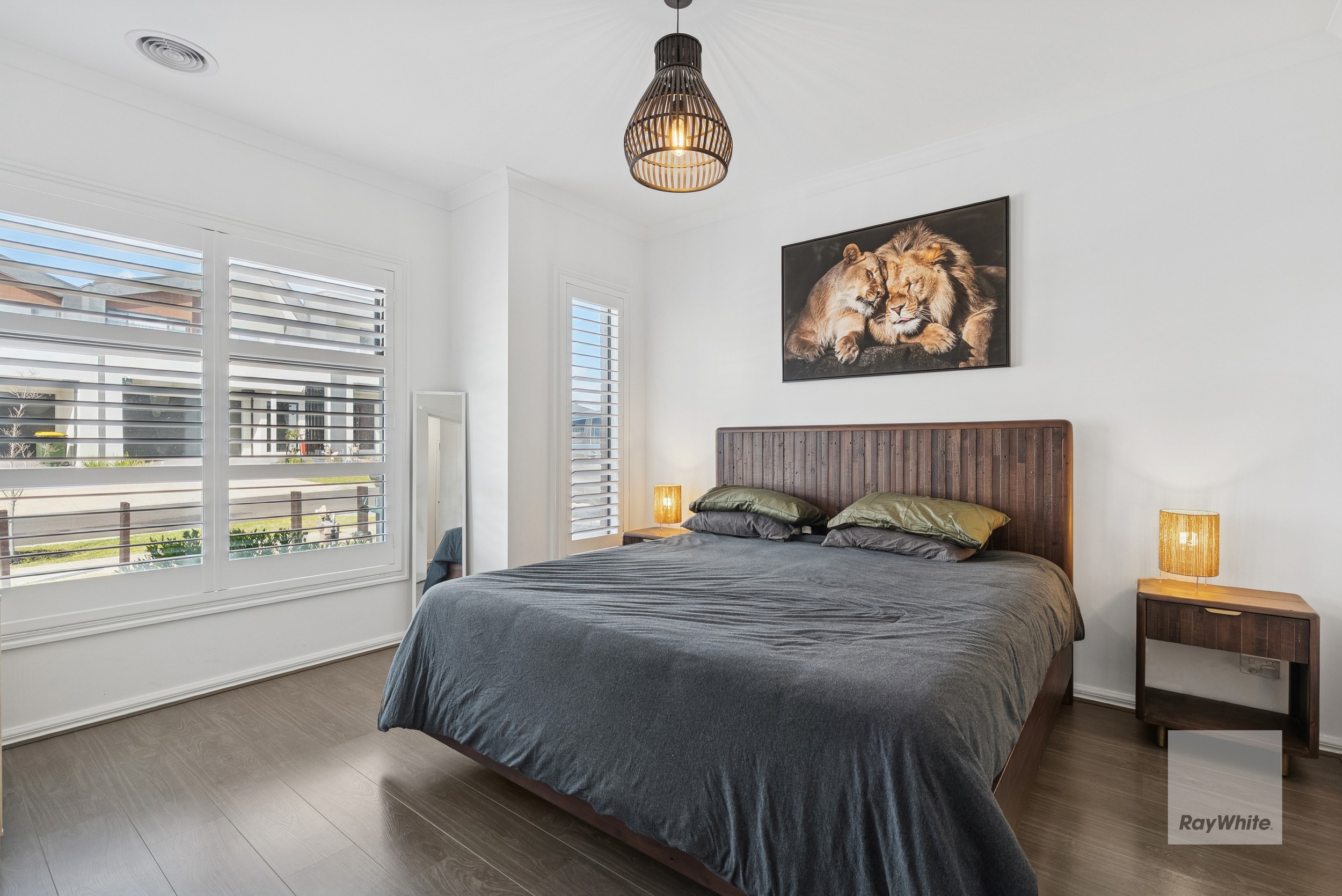 19 Woolspinner Crescent, Wyndham Vale, VIC 3024