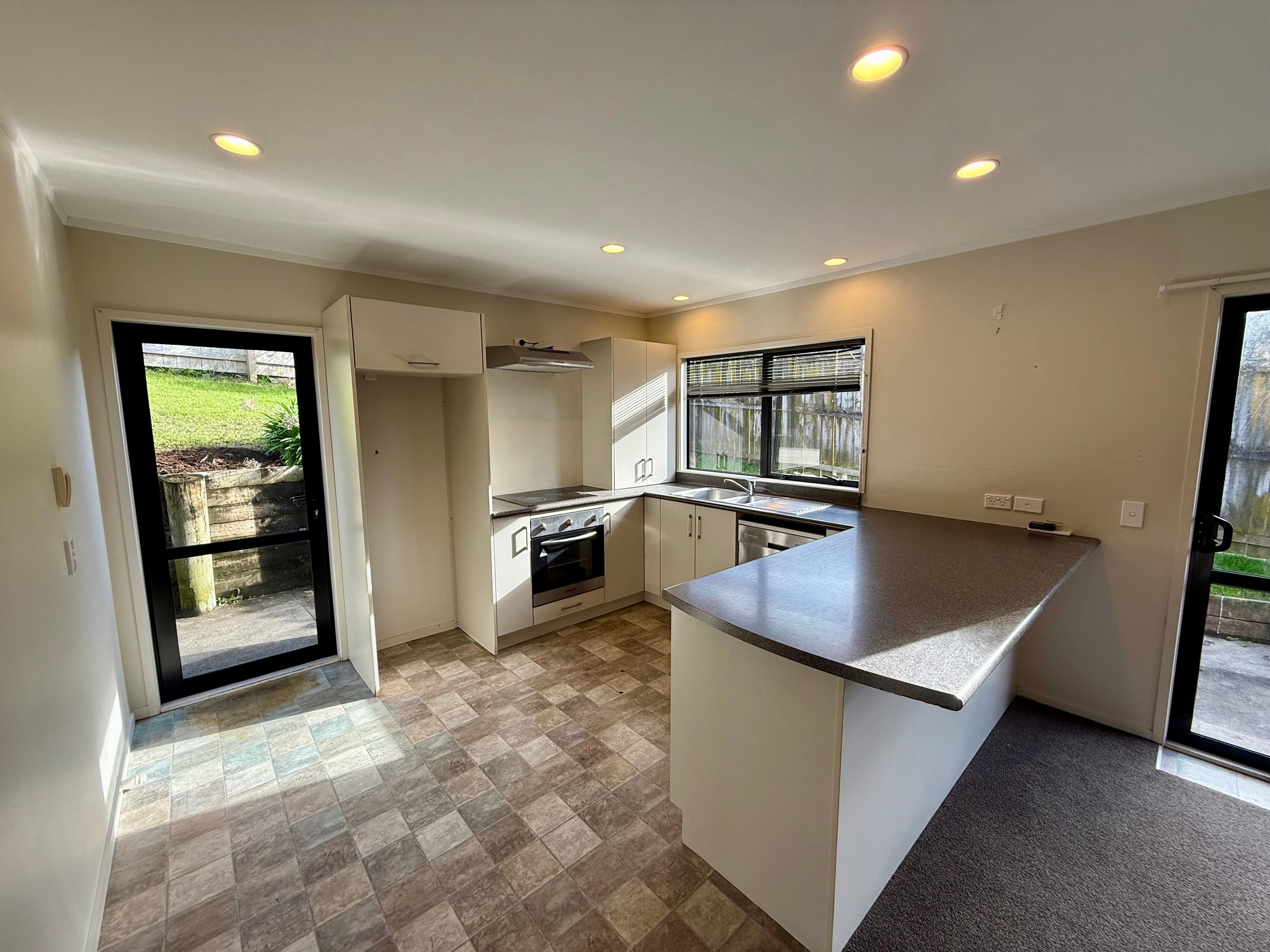 A/9 Lowburn Place, Clover Park, Manukau City