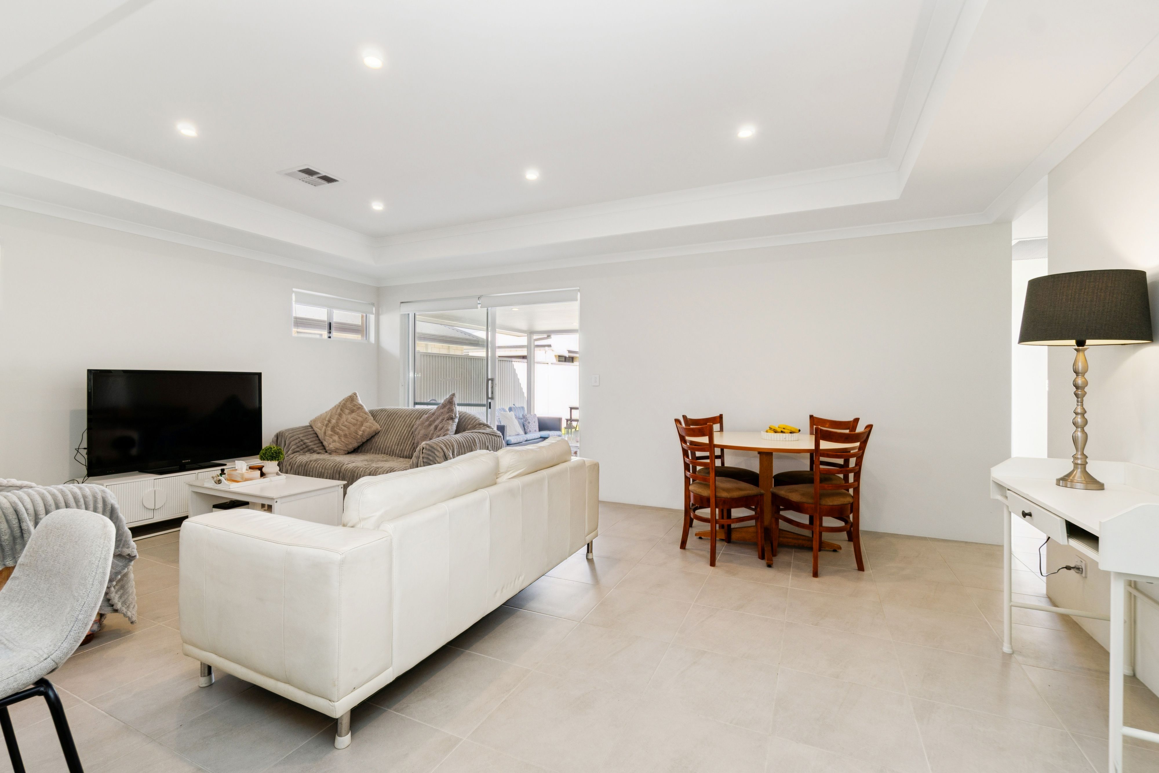 38 Jurien Avenue — photo 7 of 30