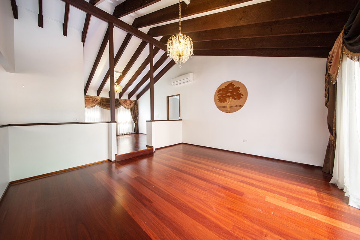 16 Lambeth Place, Illawong, NSW 2234