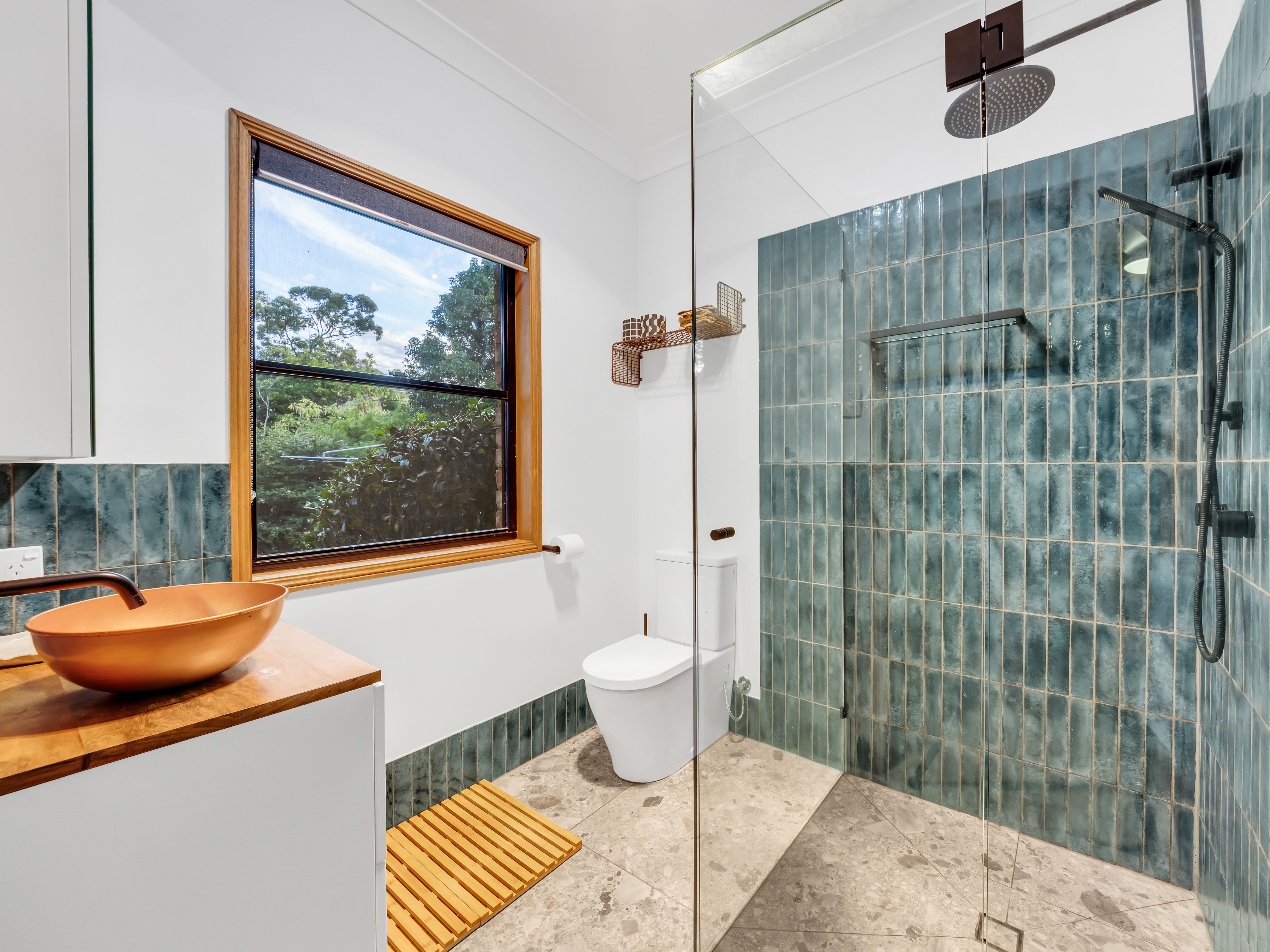 365 Ocean View Road — photo 12 of 24