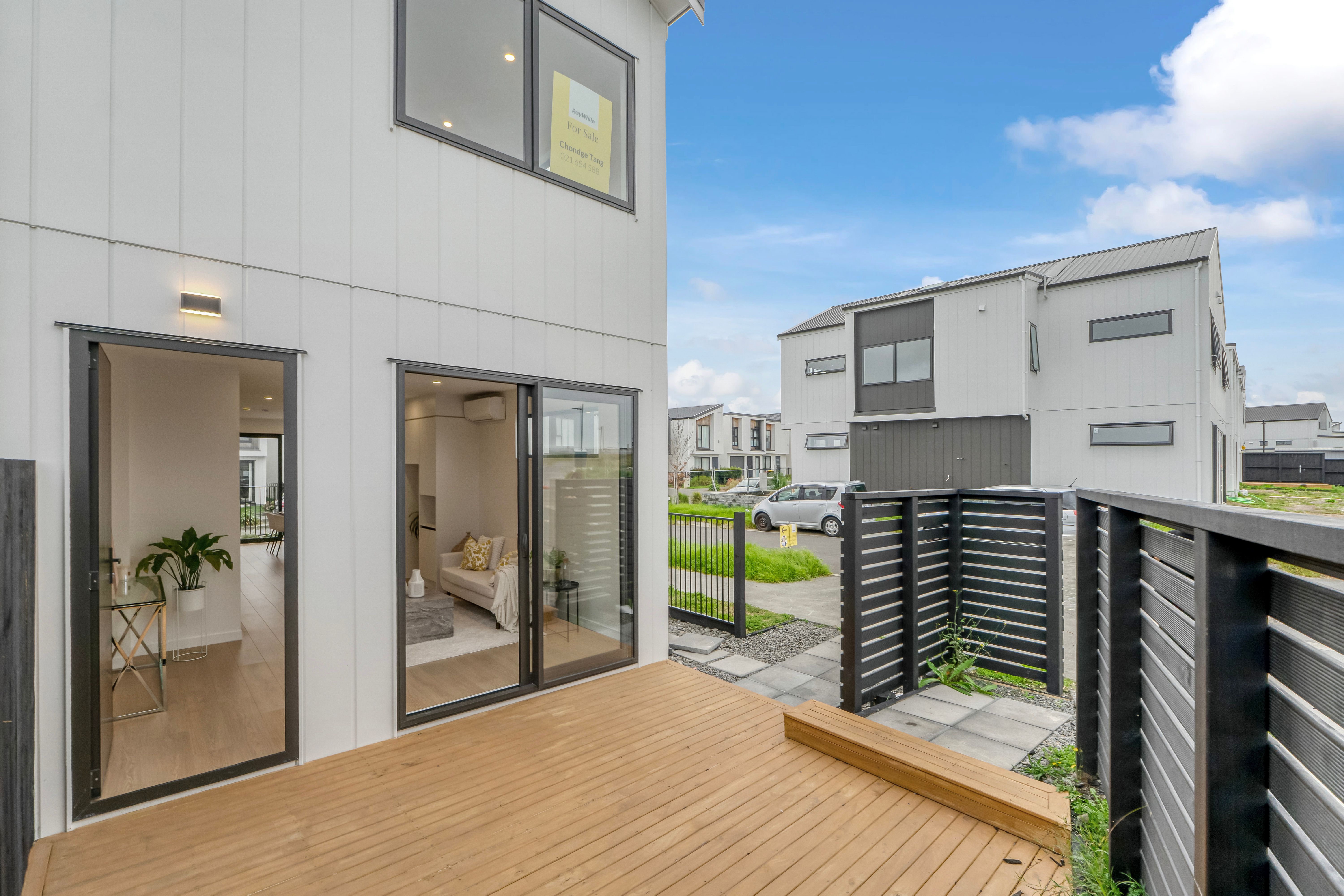 6/55 Tahetoka Street, Westgate, Waitakere City