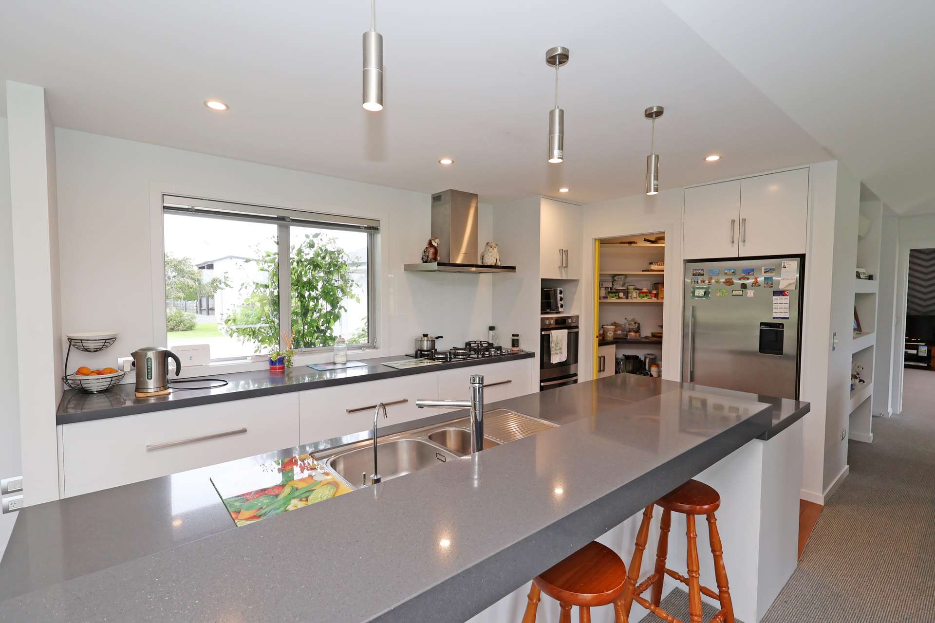 135 Millwood Glen photo 4