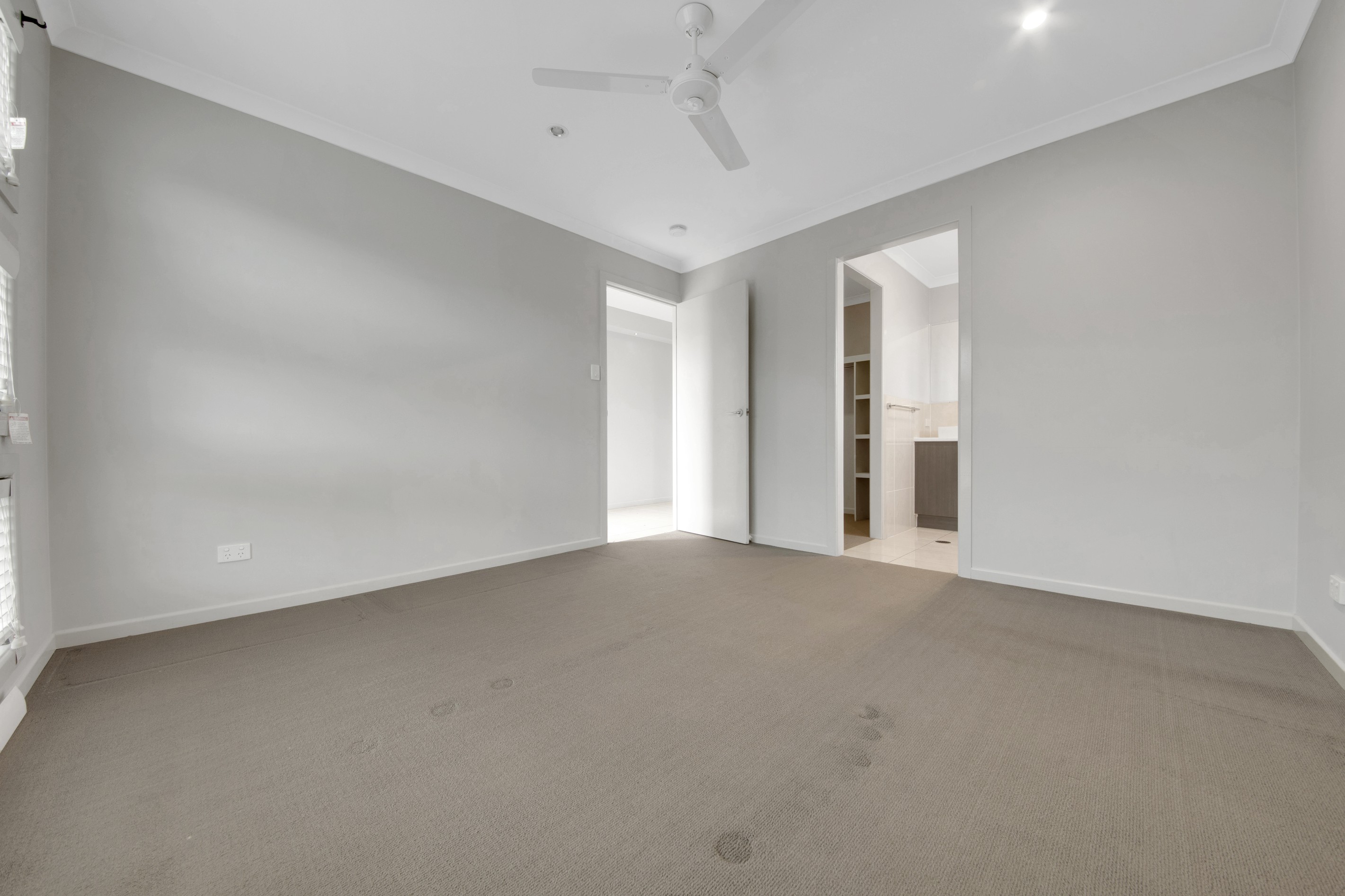 40 Liriope Drive, Kirkwood, QLD 4680