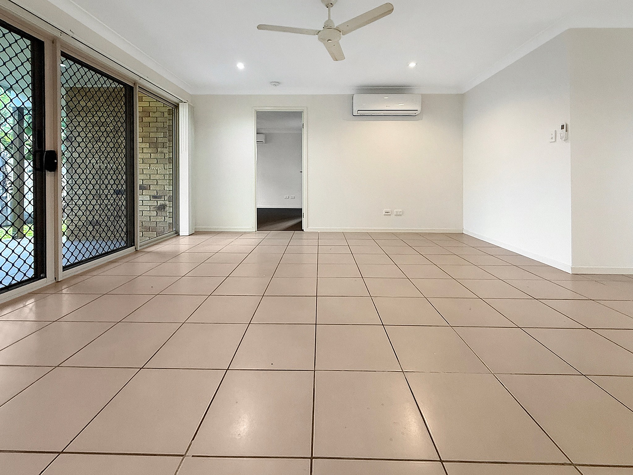 1/37 Koala Drive, Morayfield, QLD 4506