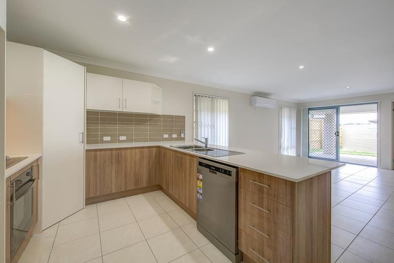 15 Rosella Street, Redbank Plains, QLD 4301