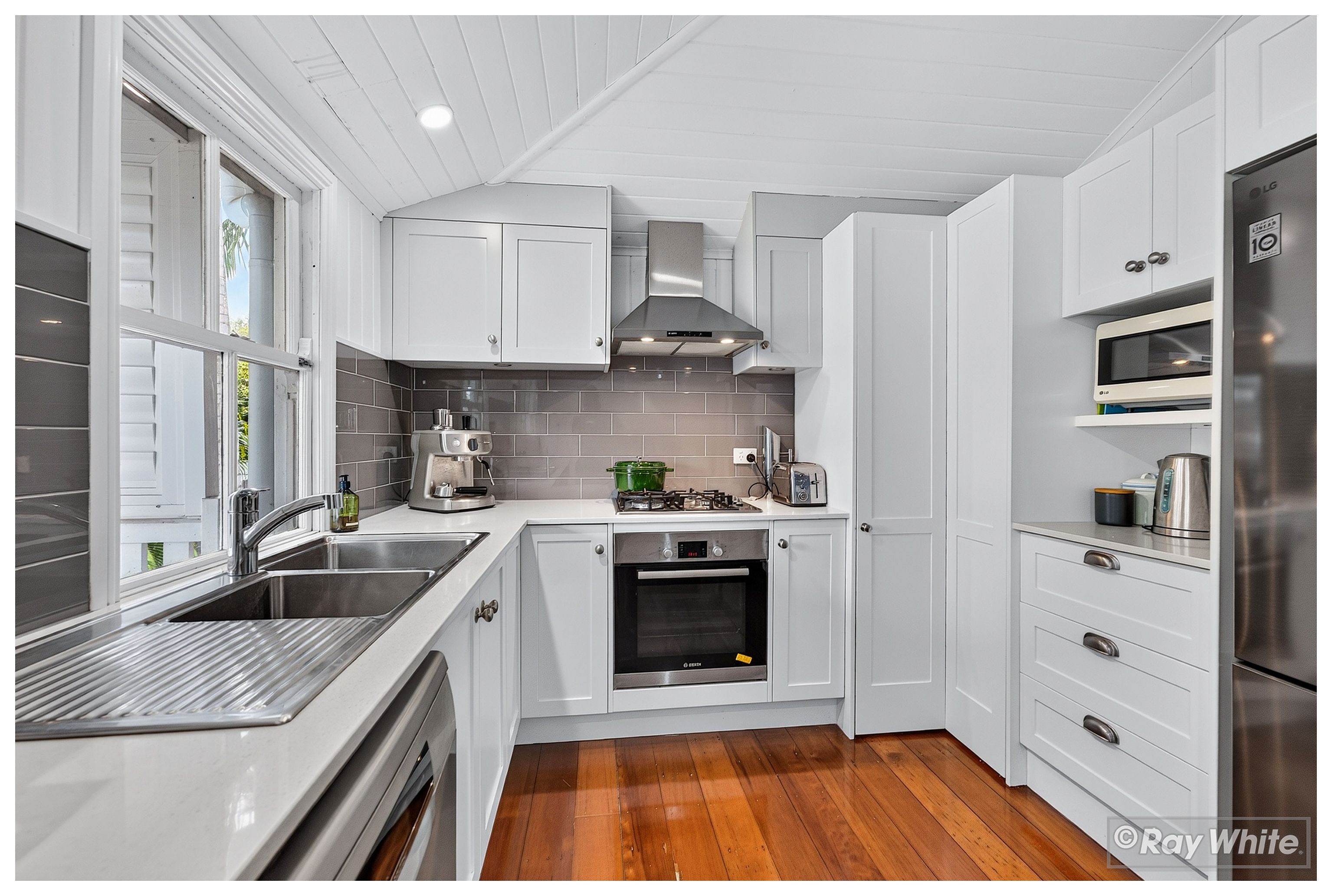 5 Hall Street — photo 4 of 30