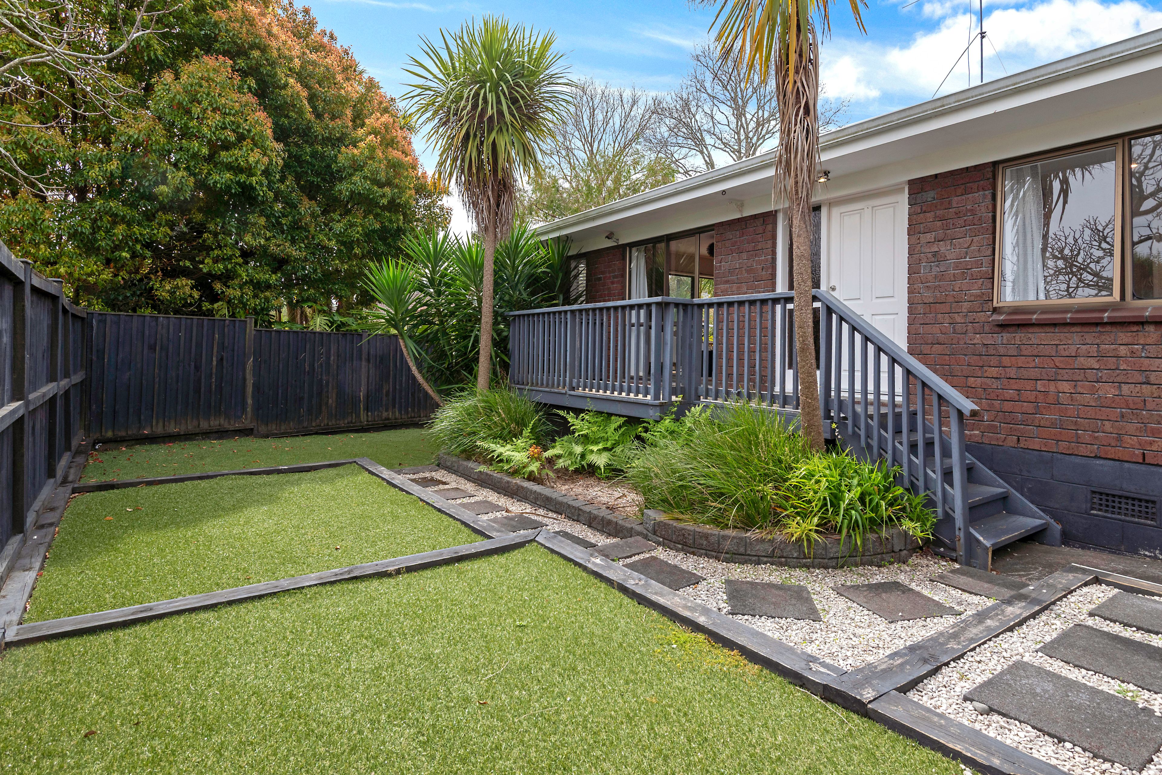 1/24 John Gill Road, Cockle Bay, Manukau City