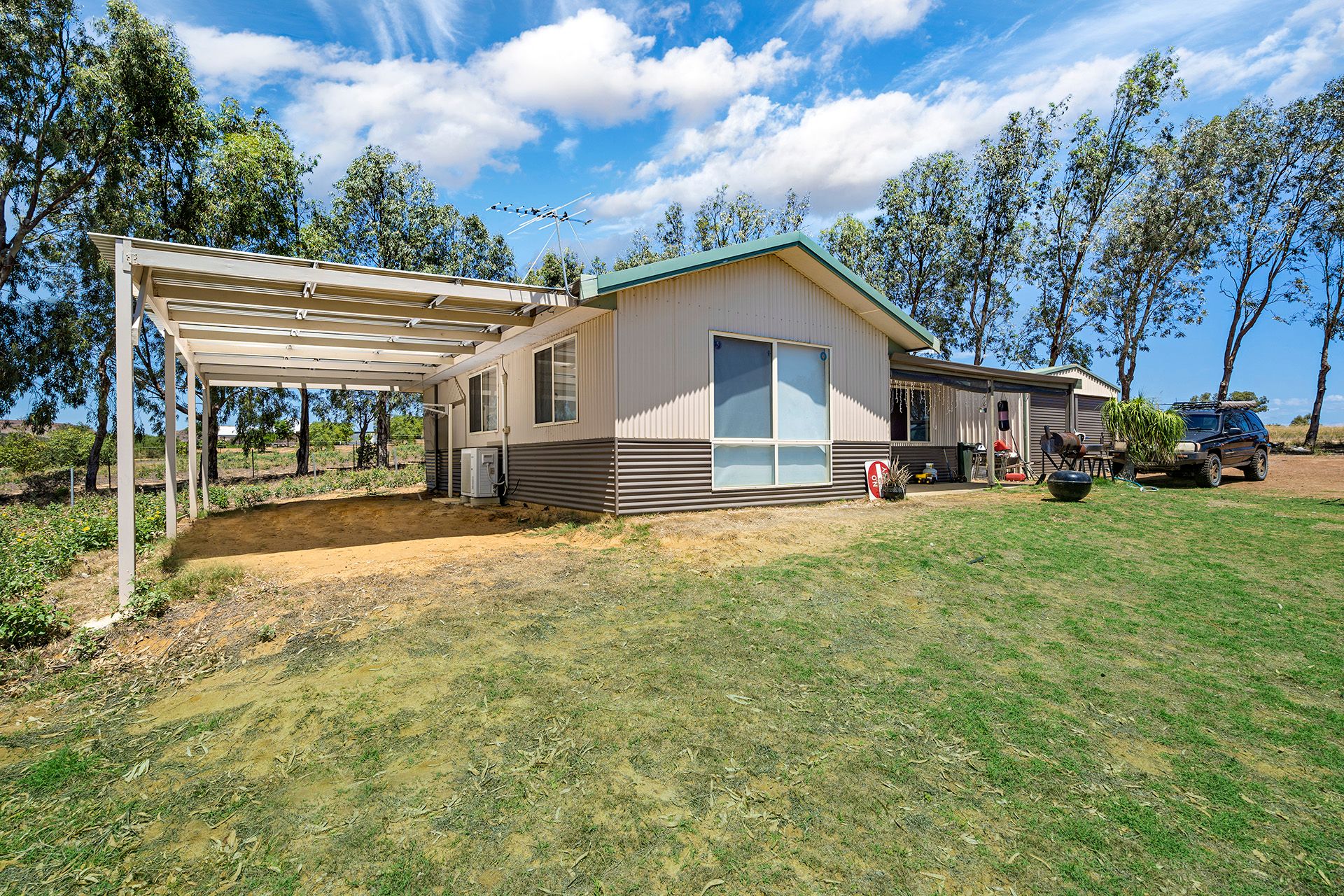 11 Hill Creek Road, Moresby, WA 6530