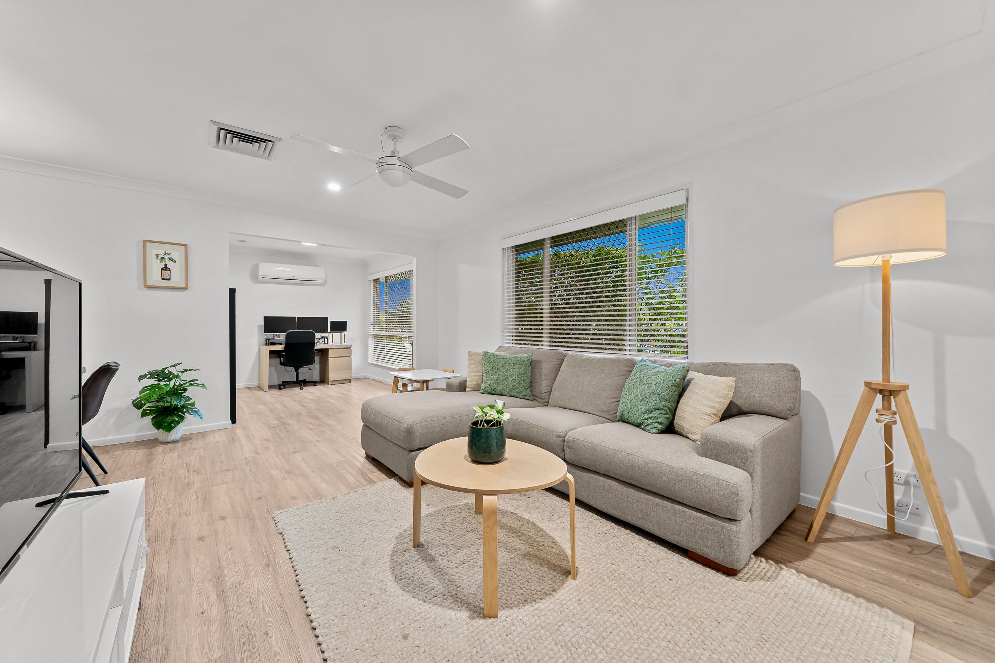 37 Ackama Street — photo 3 of 24