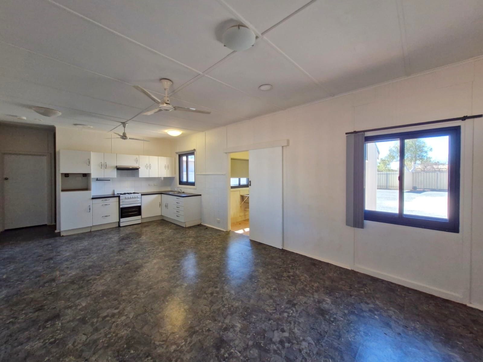 48 Roberts Street — photo 8 of 30