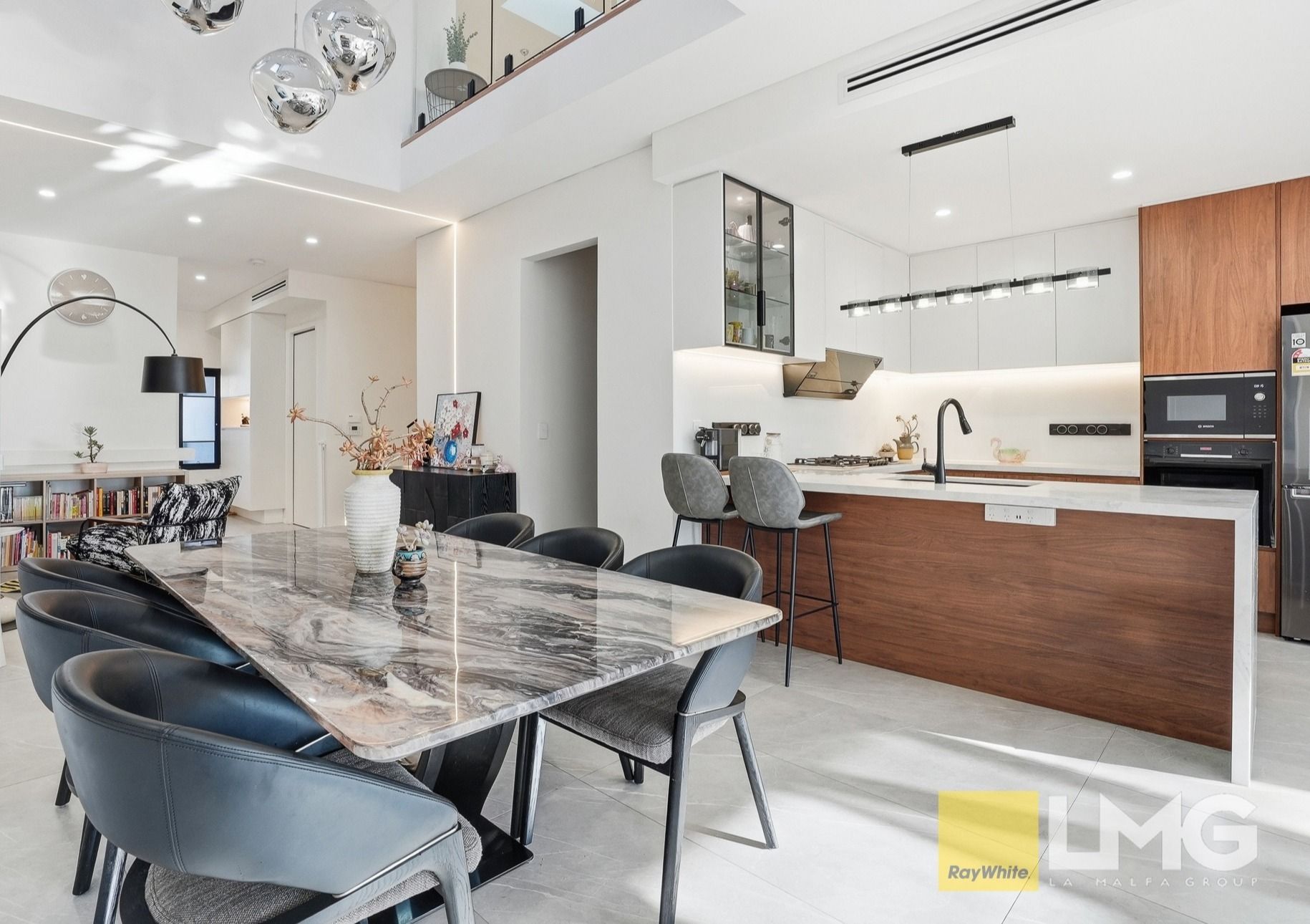 21 Cutcliffe Avenue — photo 8 of 25