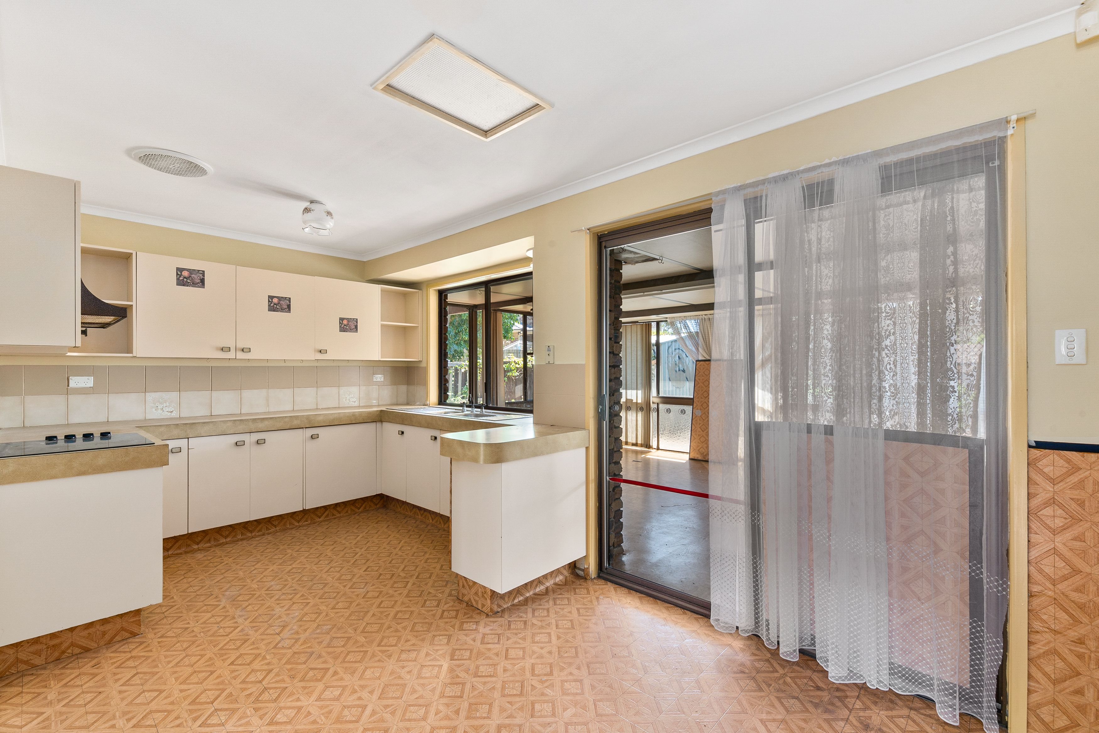 14 Lindsay Street, Rothwell, QLD 4022