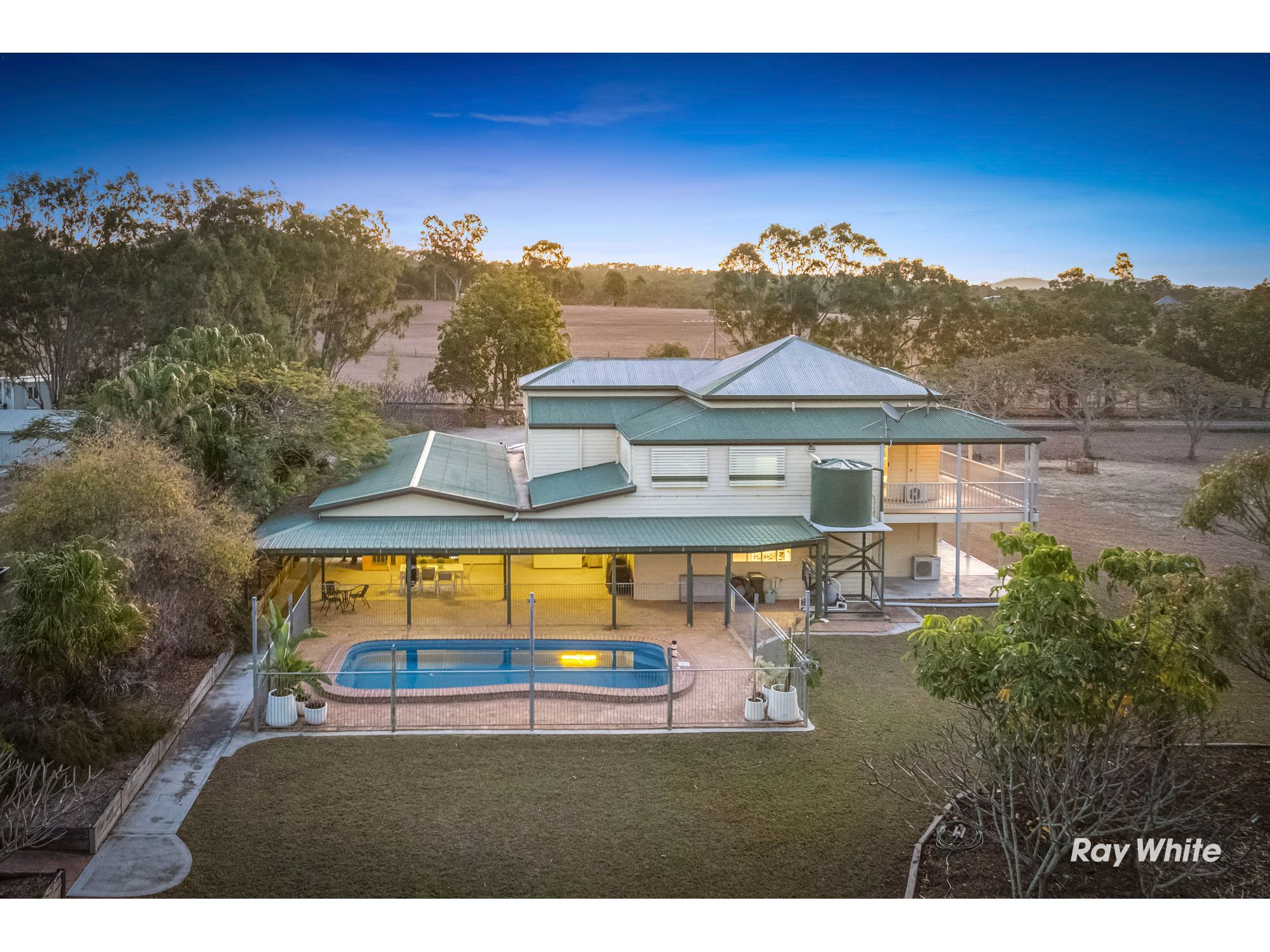 828 Yeppoon Road, Limestone Creek, QLD 4701