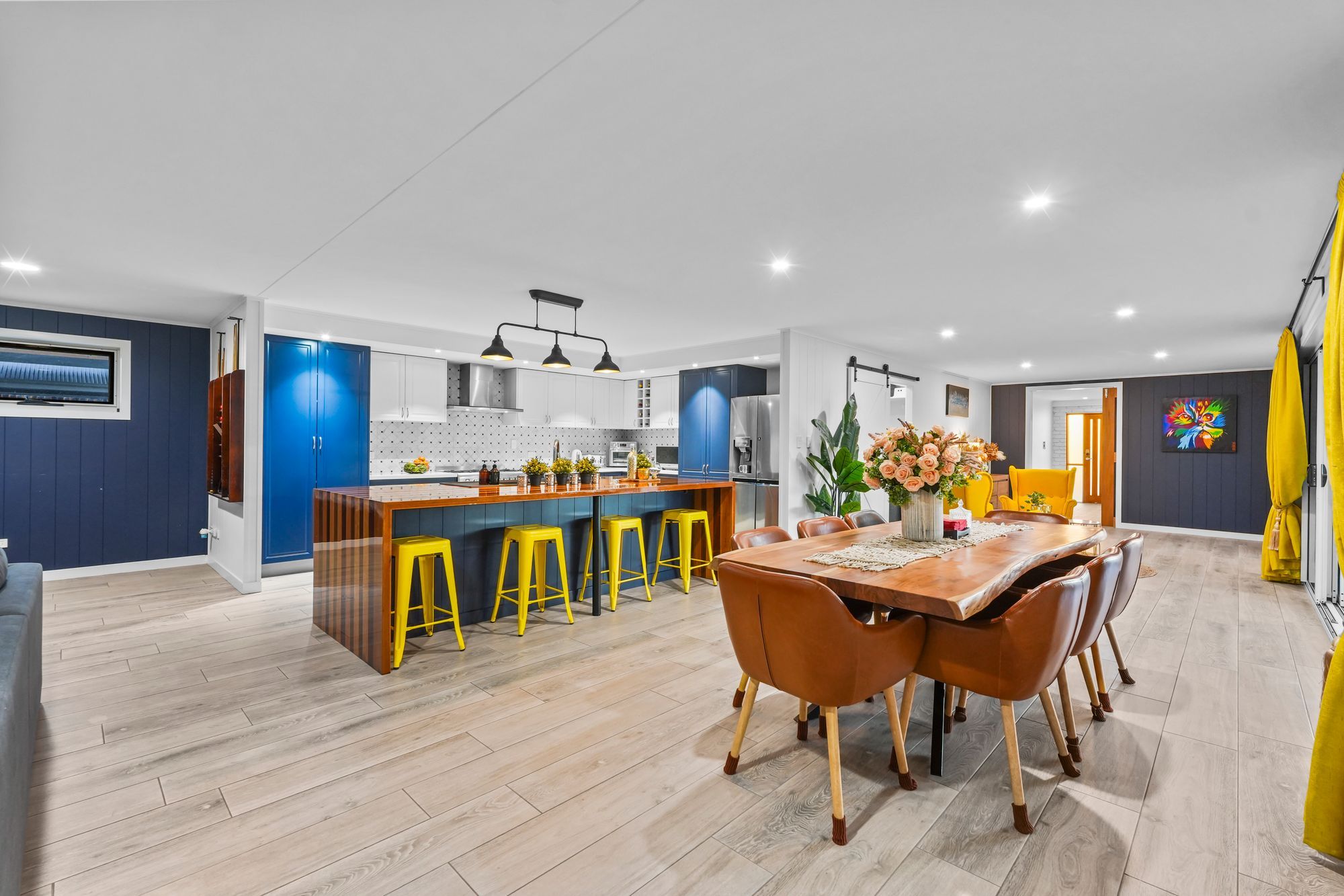 2 Turill Street — photo 8 of 30