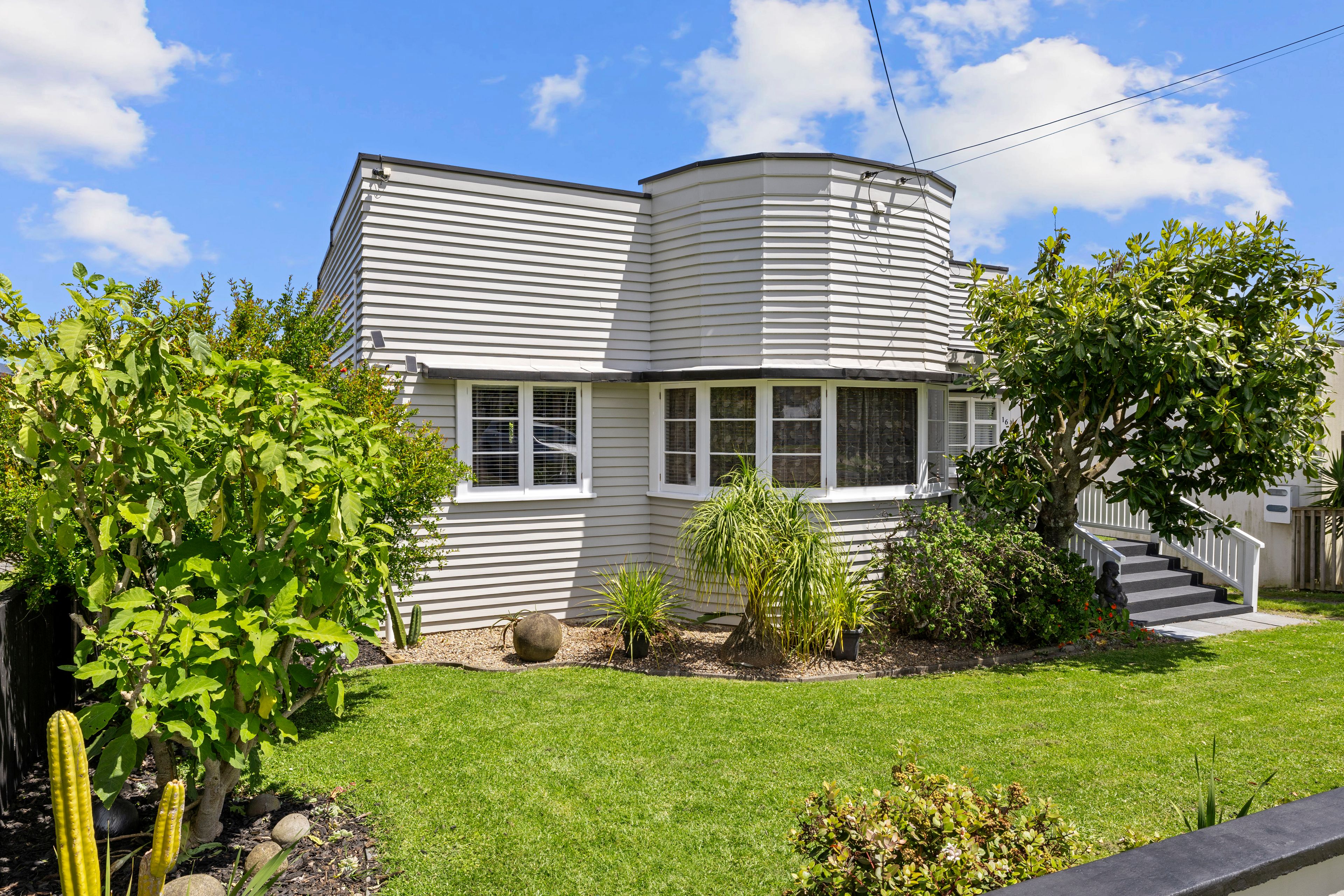 16 James Street, Raglan, Waikato District