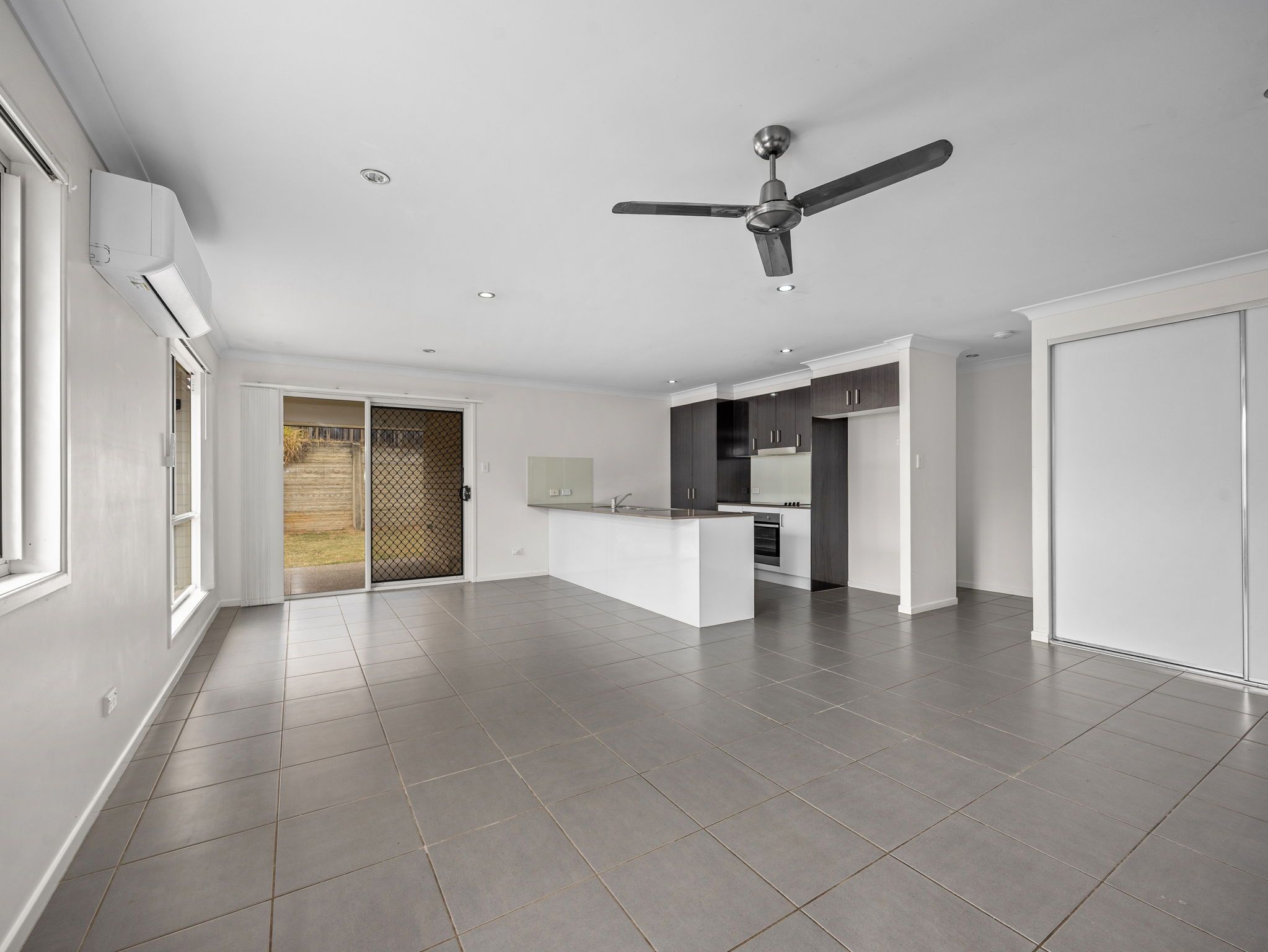 17 Parkwood Street — photo 4 of 20