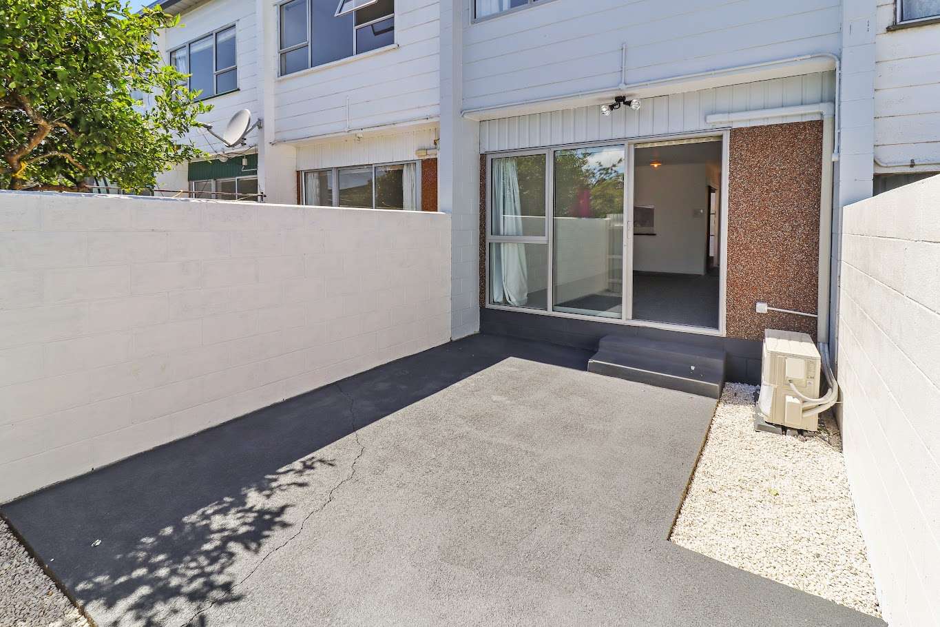 6/45 Kenderdine Road photo 10