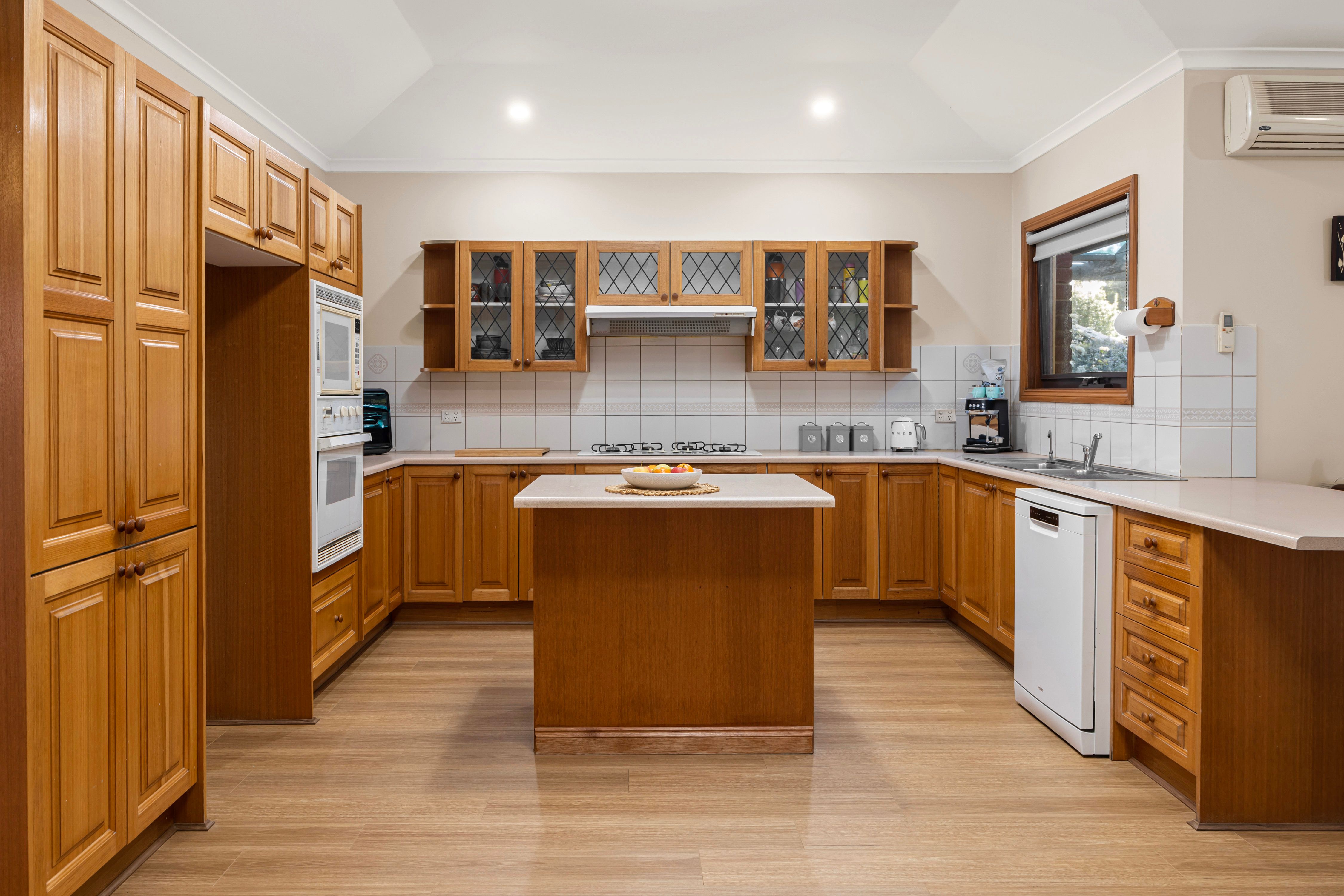 187 Elizabeth Drive — photo 6 of 15