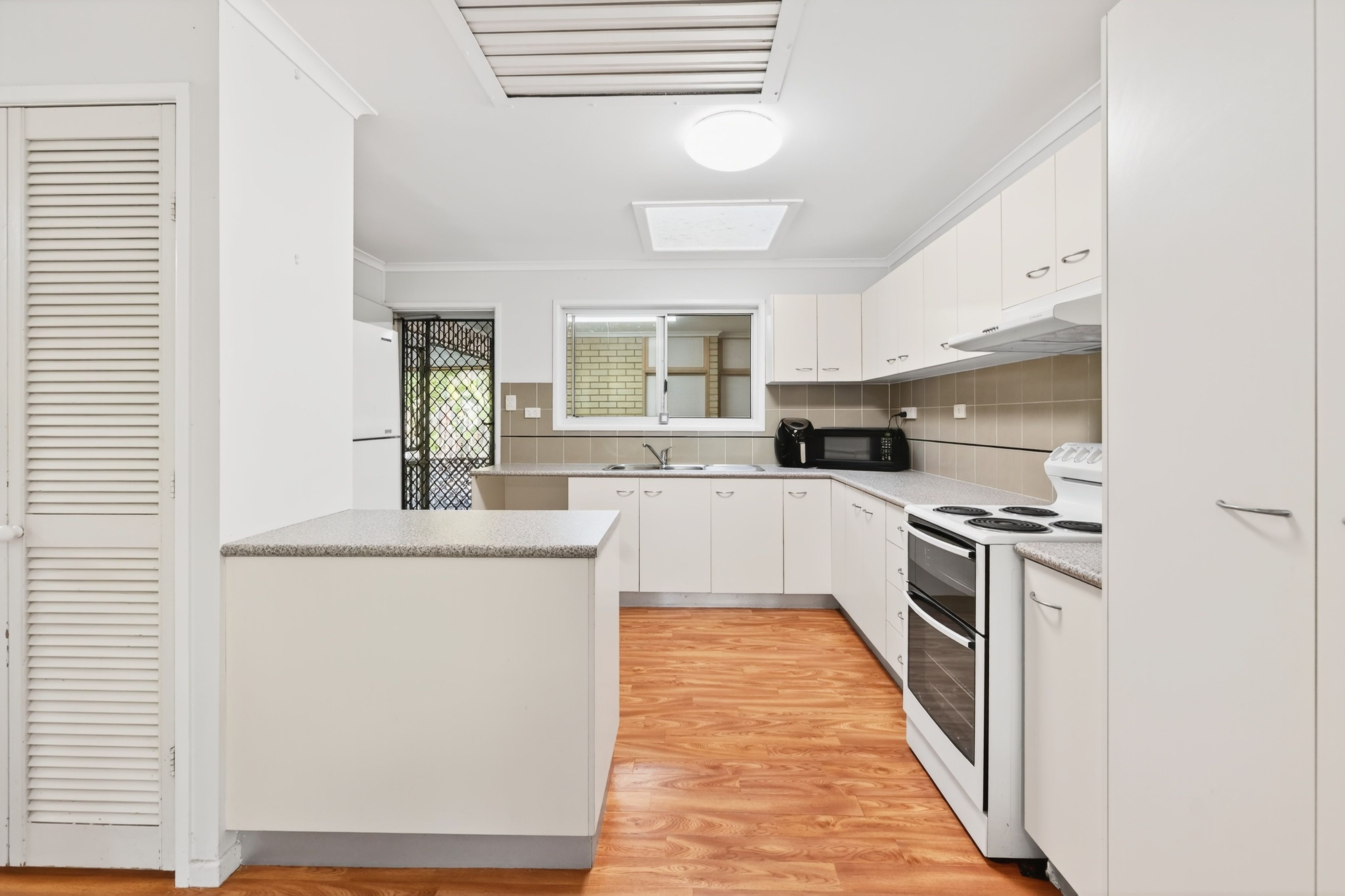 85 Toolakea Beach Road, Bluewater, QLD 4818