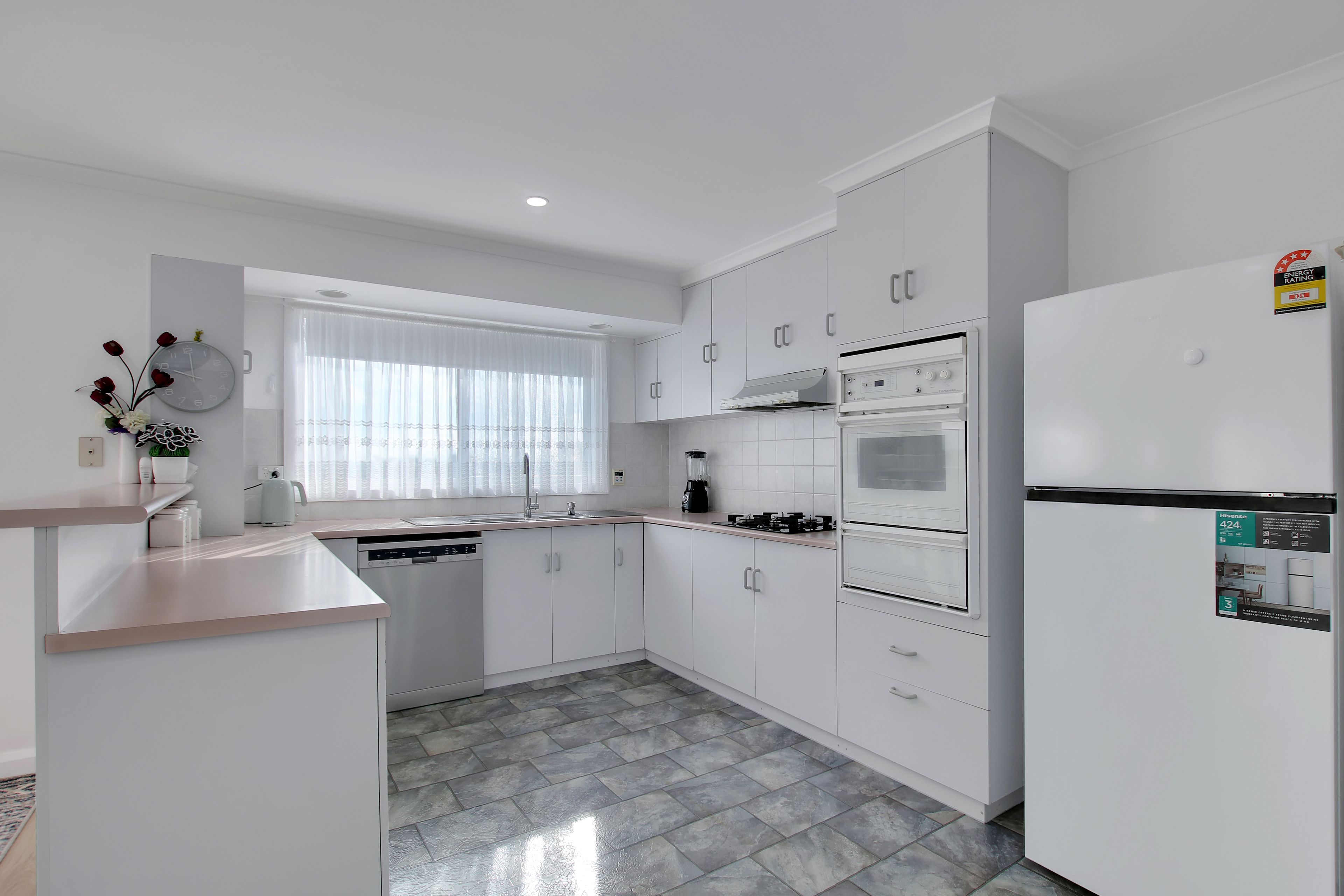26 Marschall Street — photo 9 of 28