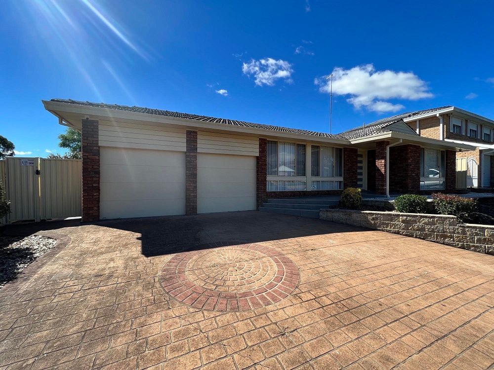 3 Alligator Place, Kearns, NSW 2558