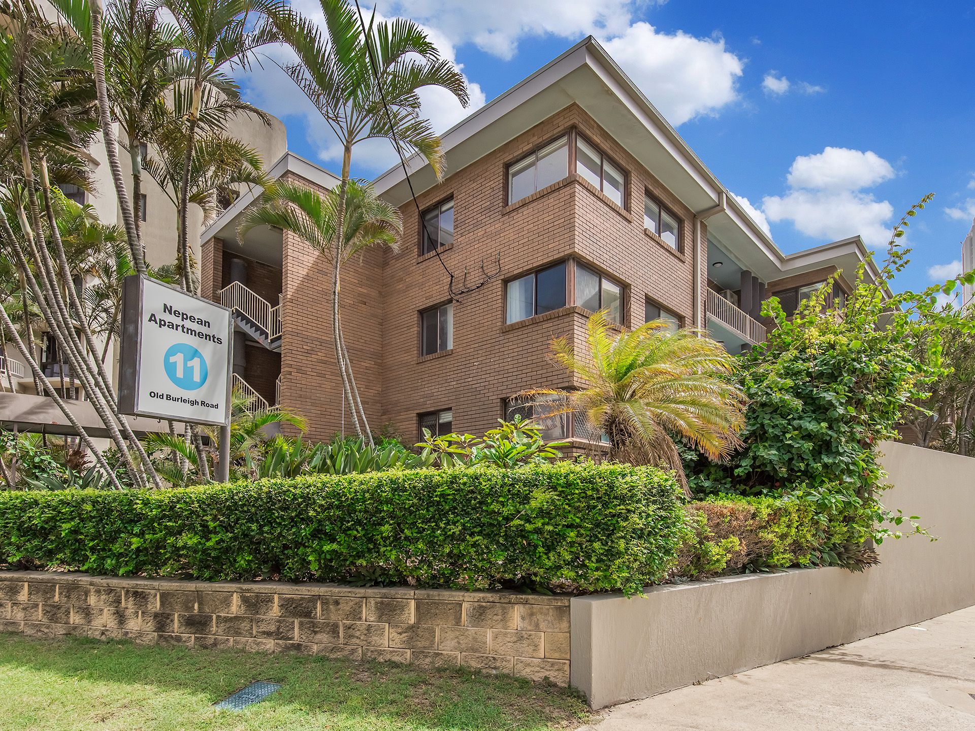 11 Old Burleigh Road, Surfers Paradise QLD 4217