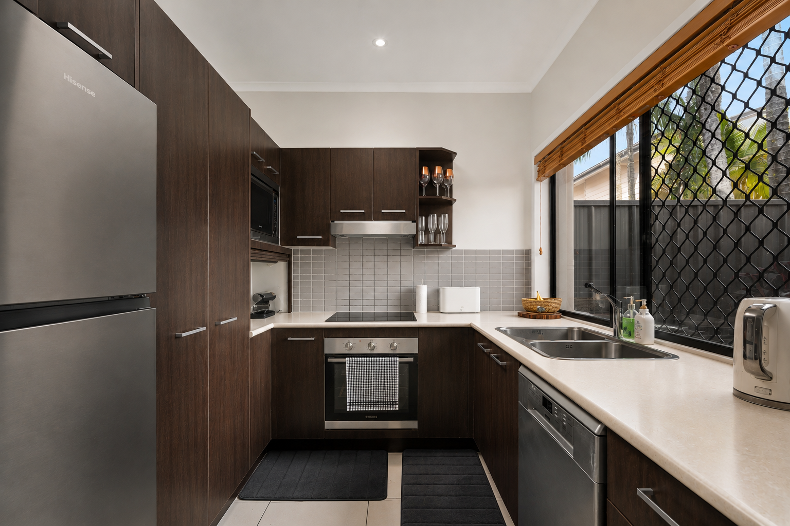 12/23-25 Tolman Court — photo 6 of 17