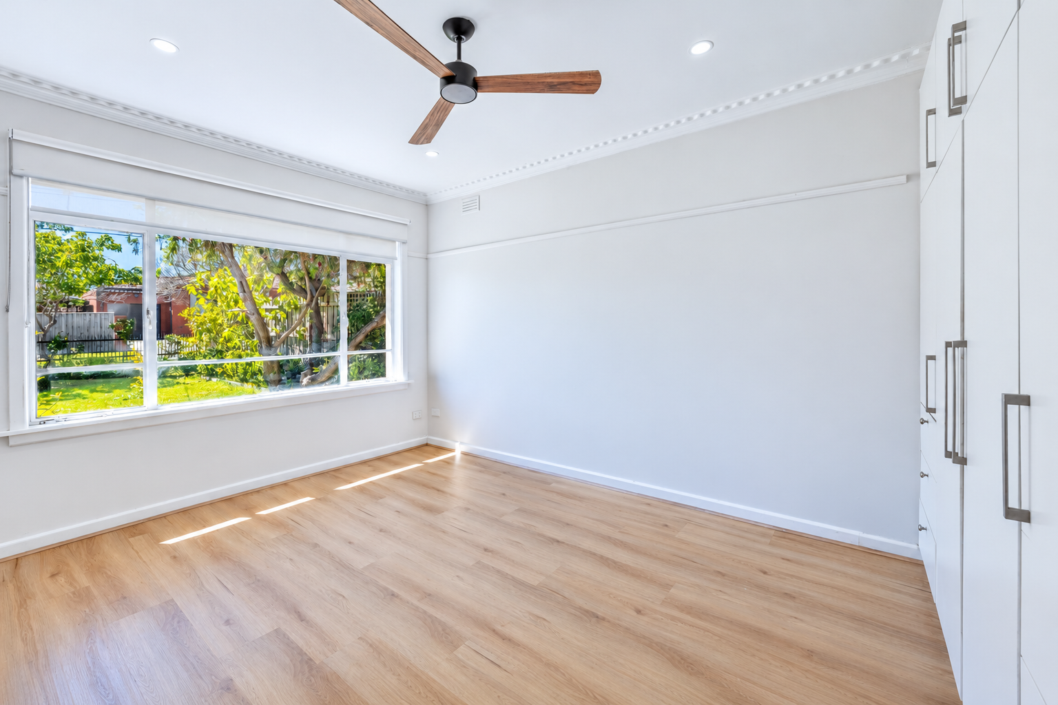 20 Longview Avenue — photo 9 of 16