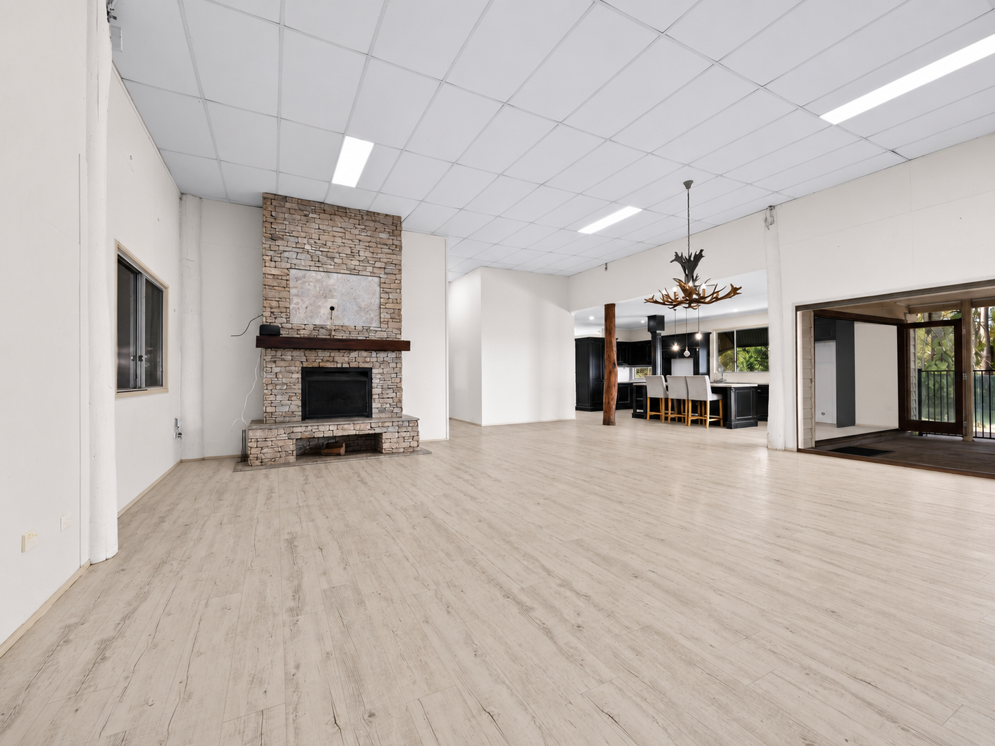156 Cambridge Drive — photo 9 of 28