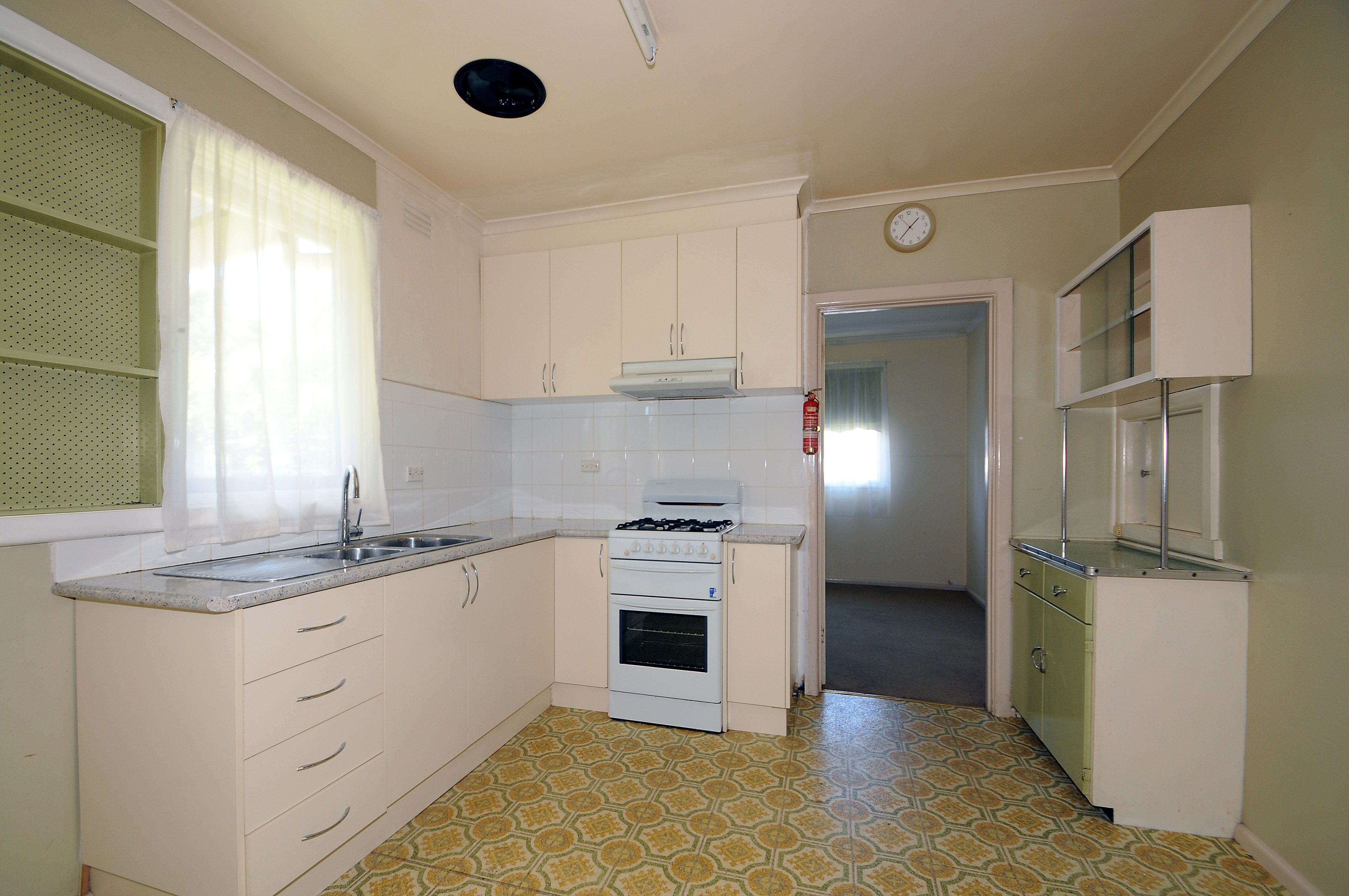 9 Peter Street, Springvale, VIC 3171