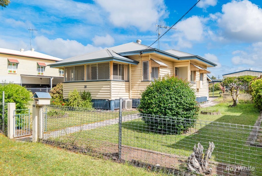38 Alice Street, Walkervale, QLD 4670