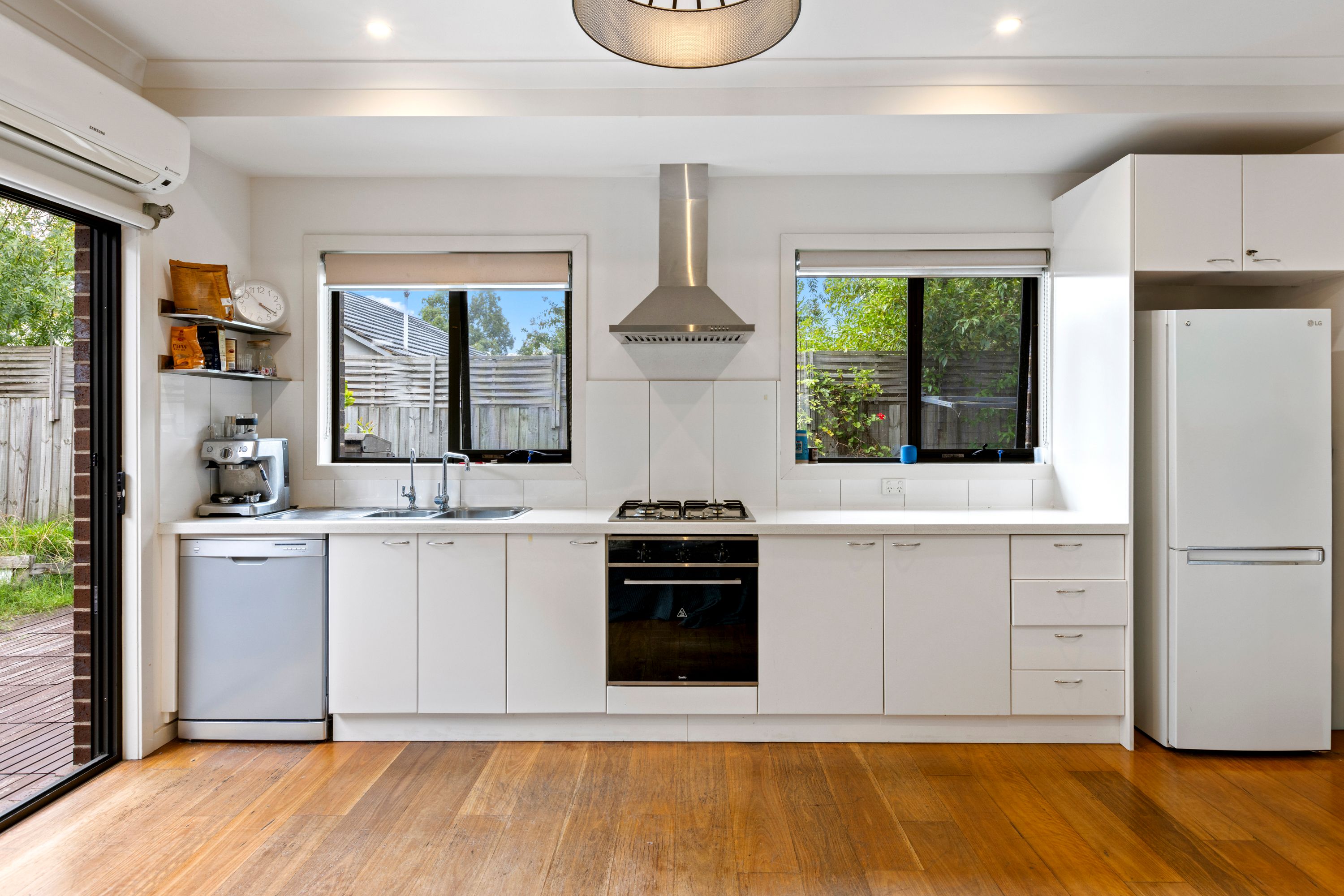 2/38-40 Collins Street, Chadstone, VIC 3148
