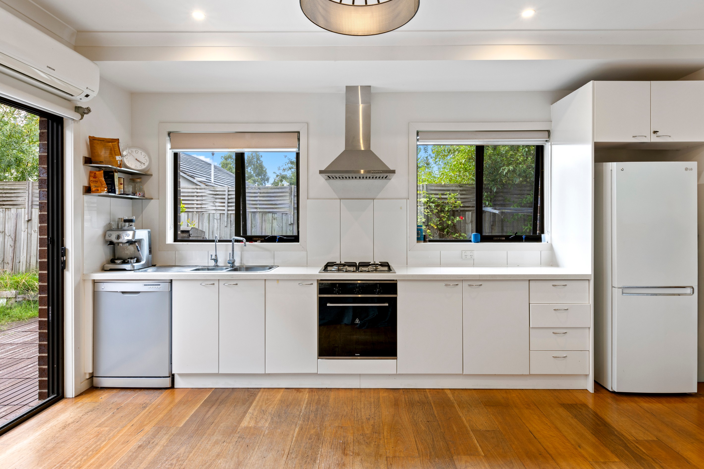 2/38-40 Collins Street, Chadstone, VIC 3148