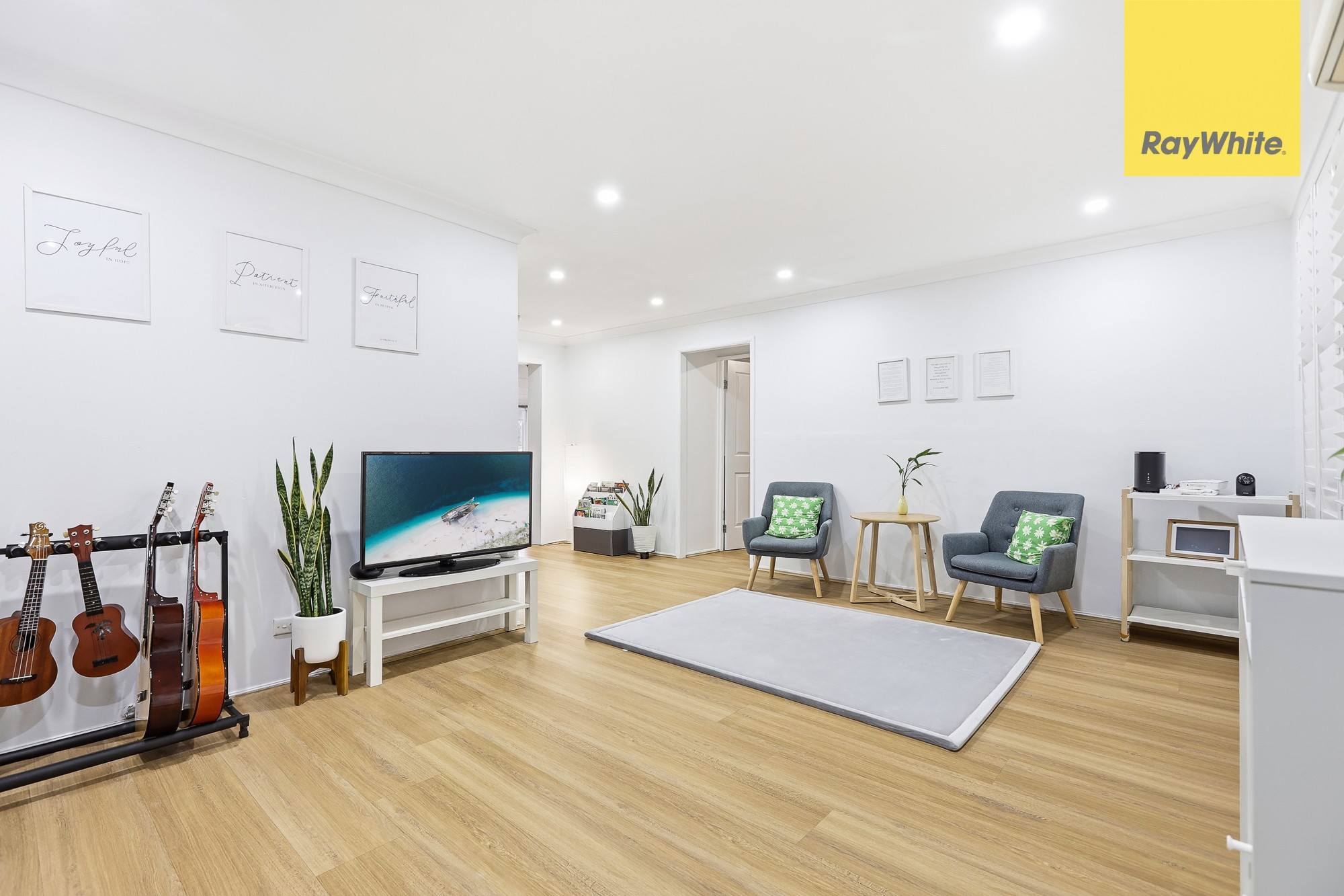 15 Carroll Crescent, Plumpton, NSW 2761