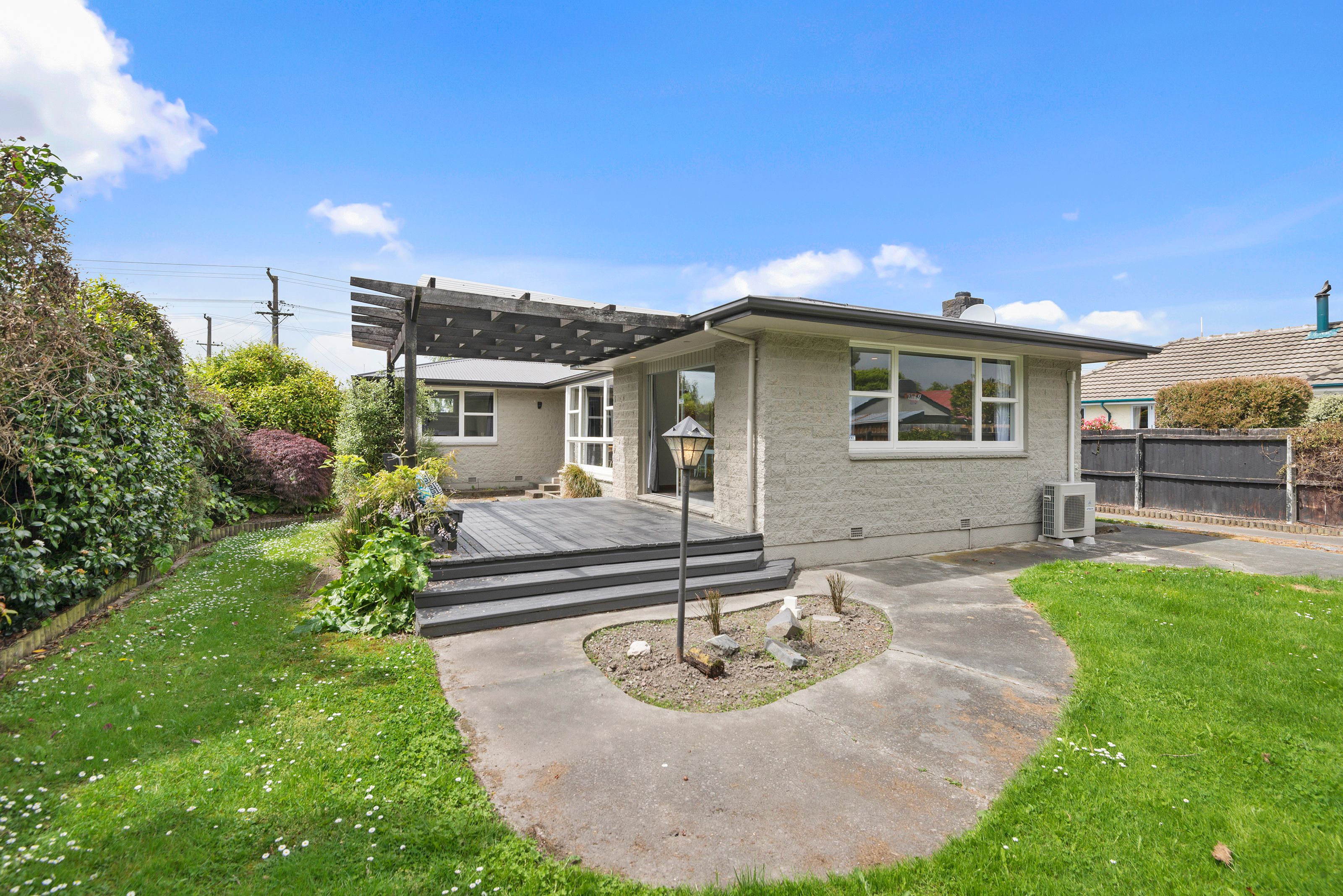 215 Grimseys Road, Redwood, Christchurch City