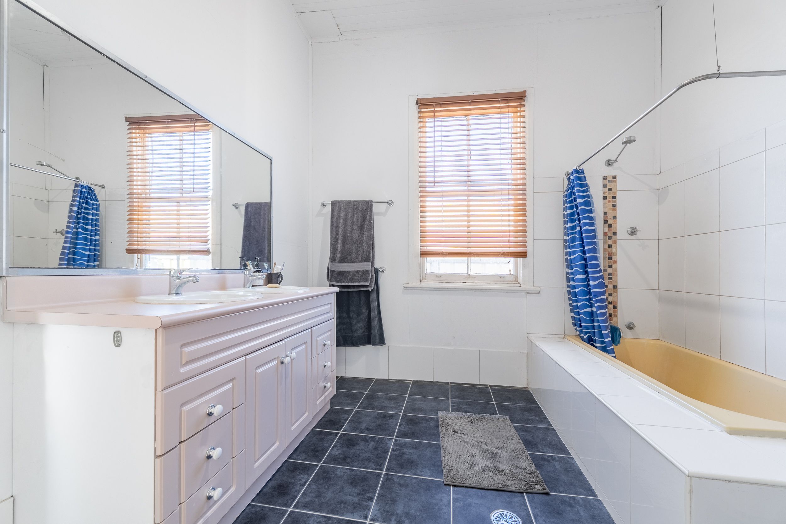 130 Myall Street — photo 7 of 18