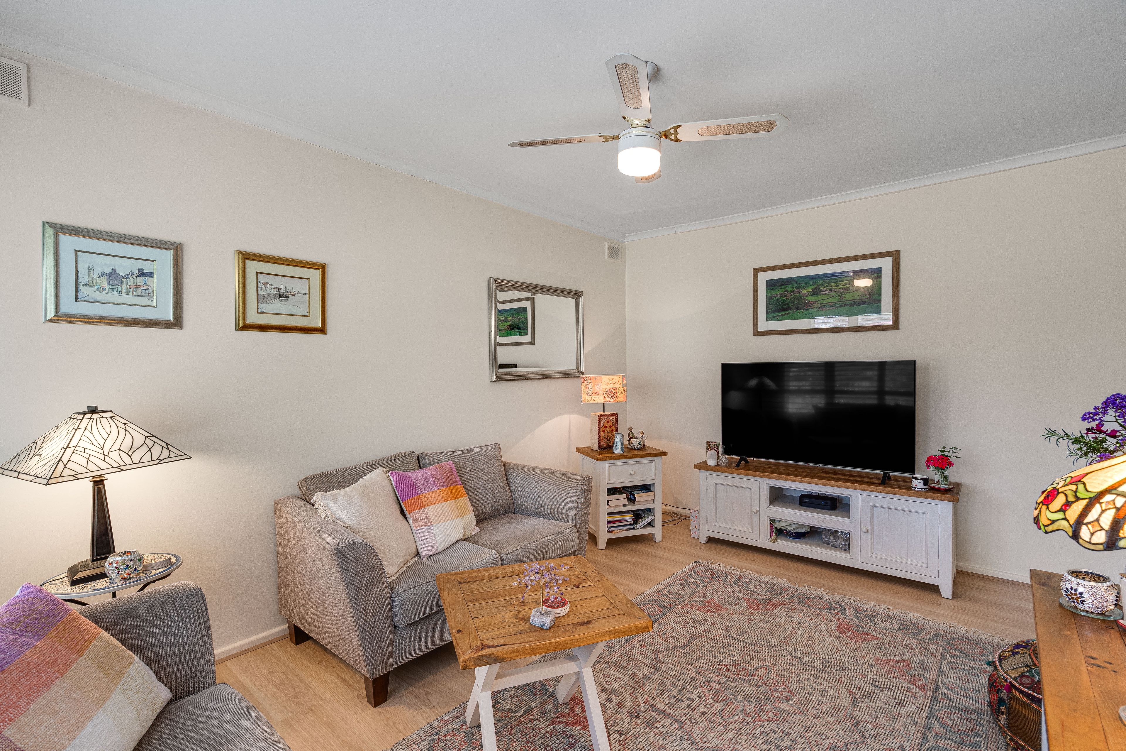 6 Hawkesbury Avenue — photo 8 of 22