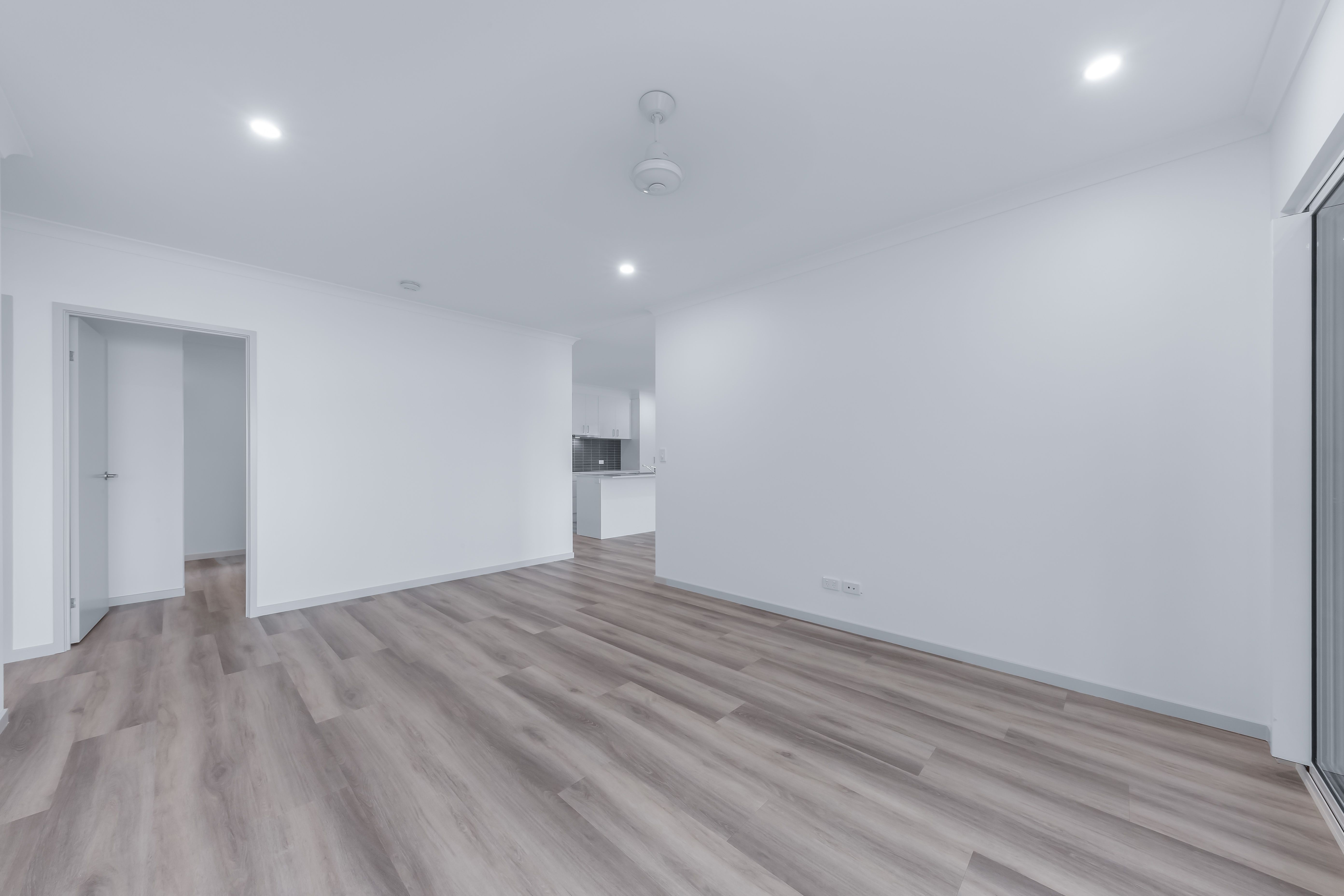 45B South Molle Boulevard — photo 4 of 11