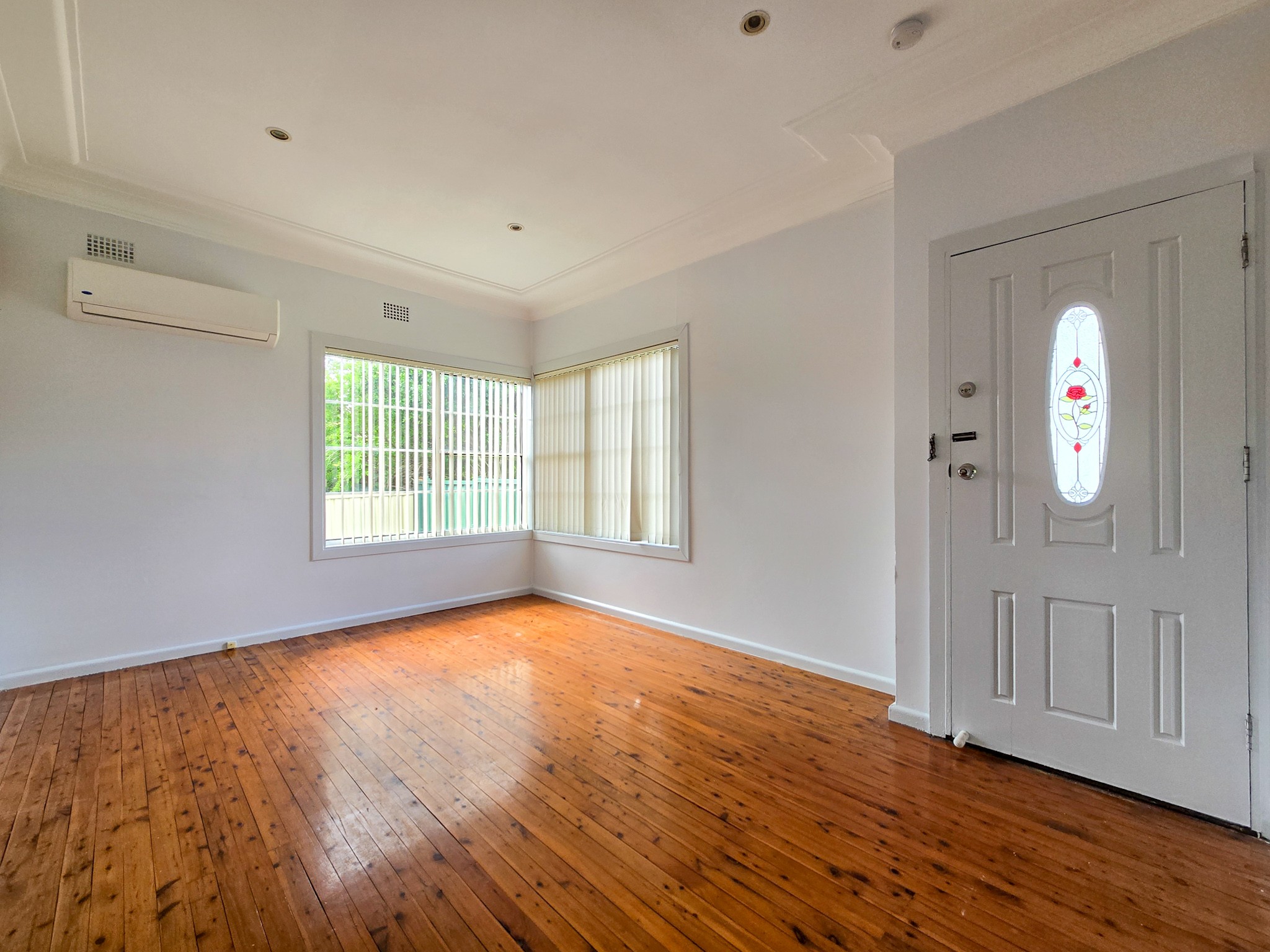 169 Waminda Avenue, Campbelltown, NSW 2560