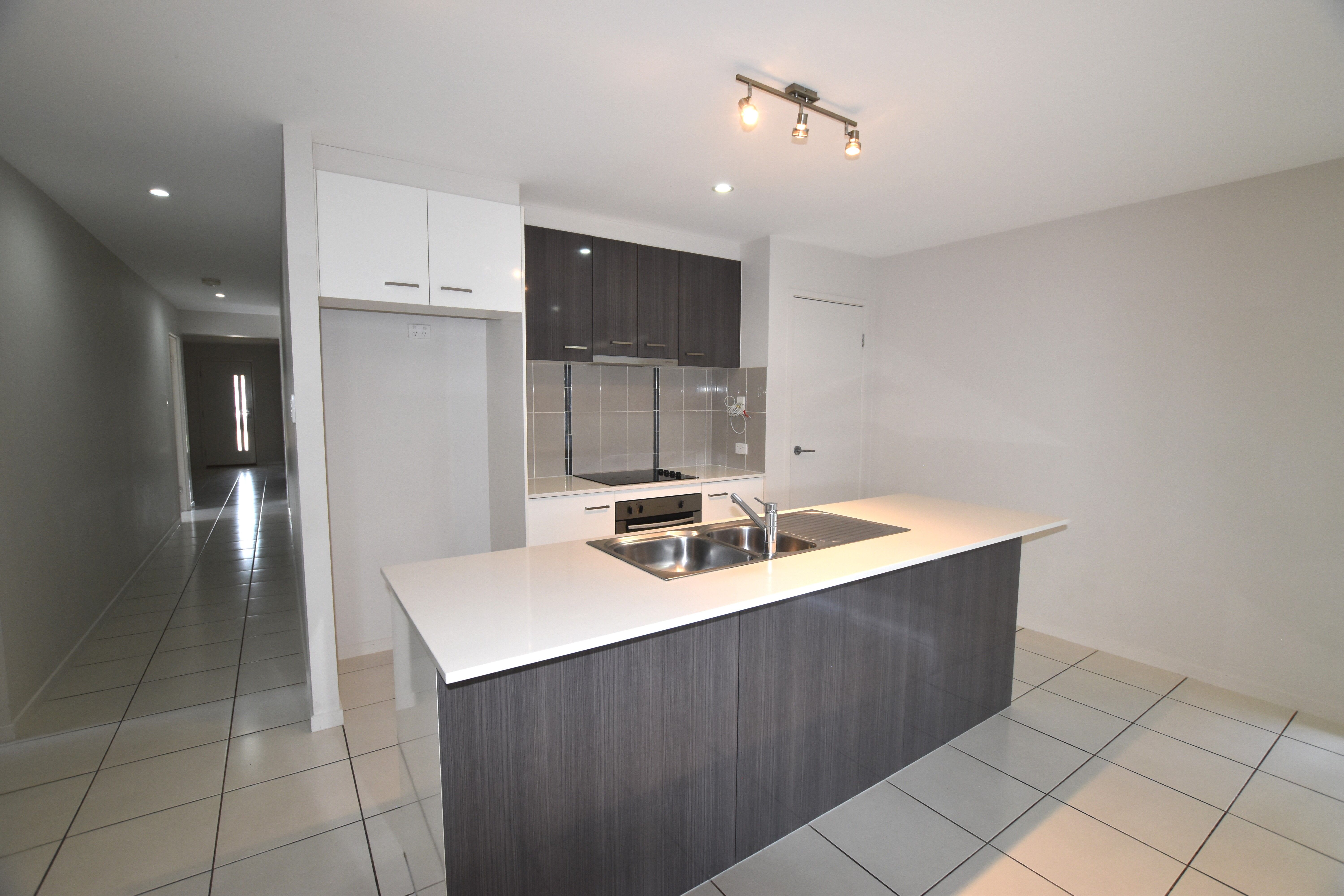 15 Kingfisher Street, New Auckland, QLD 4680