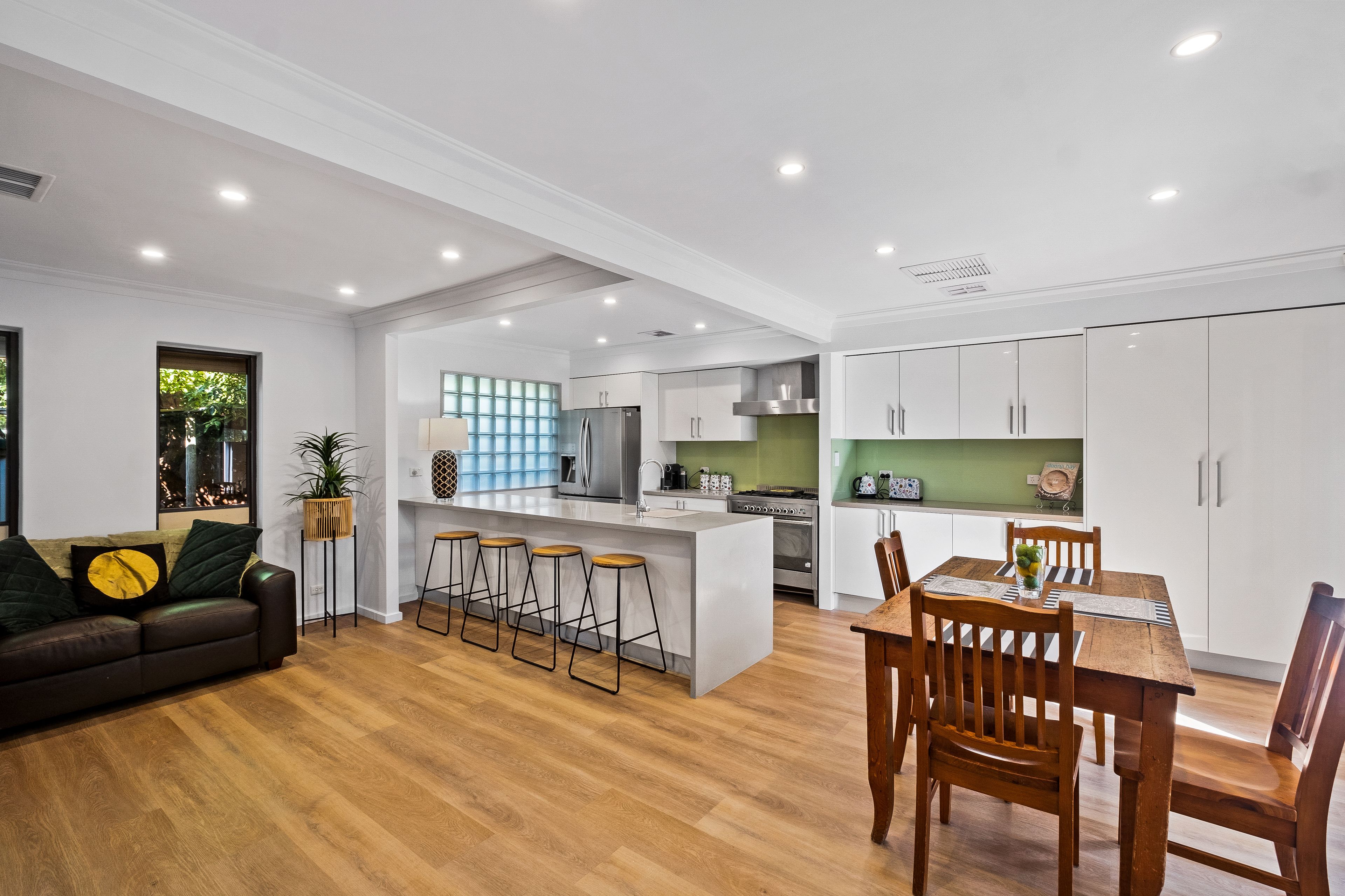 1 Masters Court, Marion, SA 5043