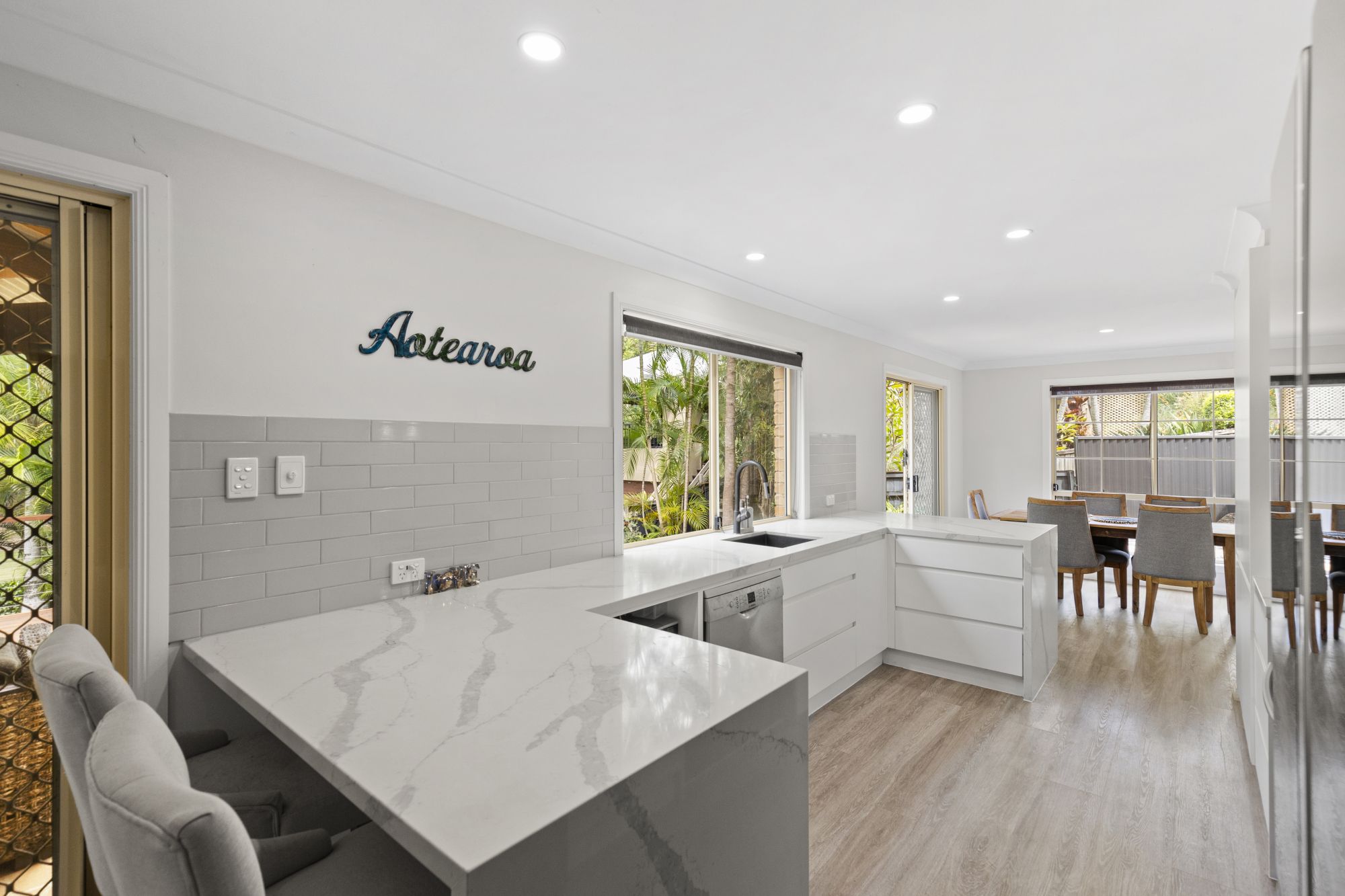 4 Tea Gardens Place — photo 9 of 27