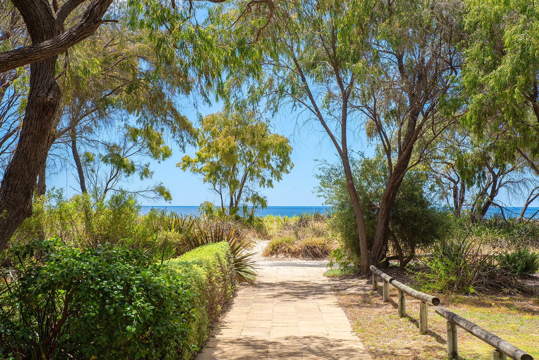 12 Little Colin Street, Broadwater WA 6280