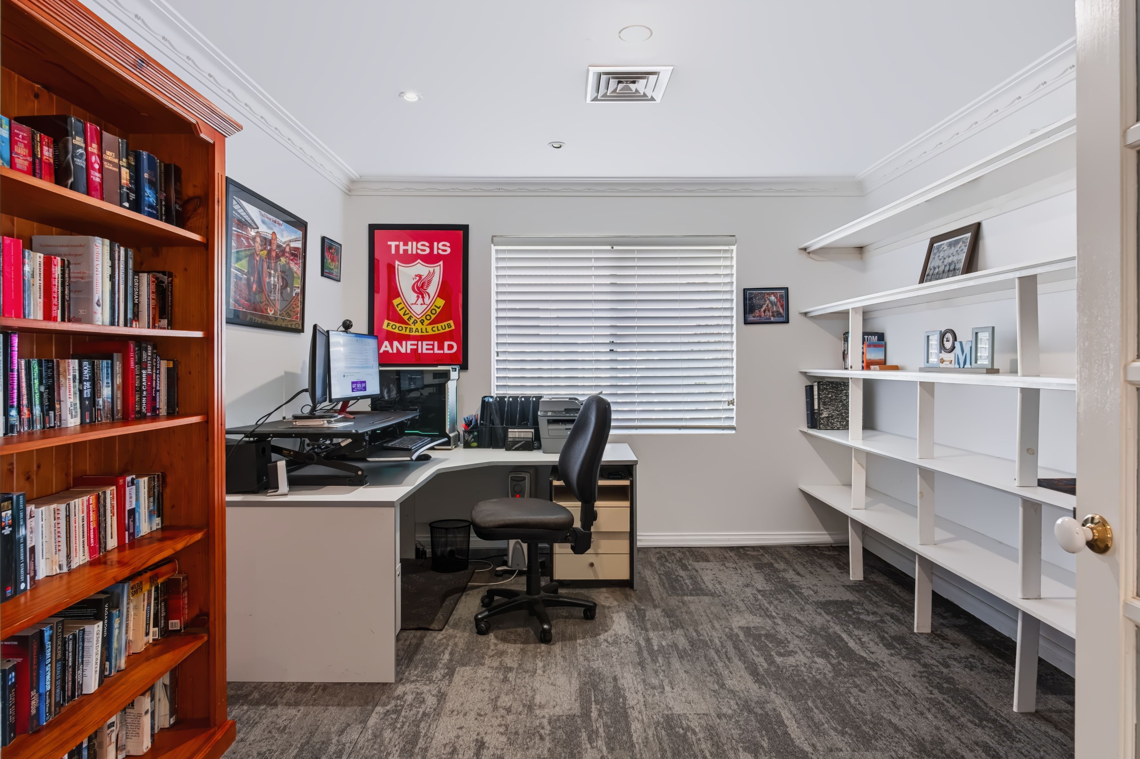 15 Beaufort Crescent — photo 12 of 30